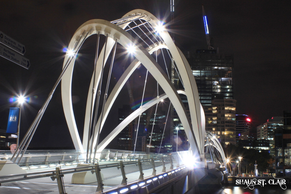 Canon EOS 600D (Rebel EOS T3i / EOS Kiss X5) sample photo. Seafarers bridge photography