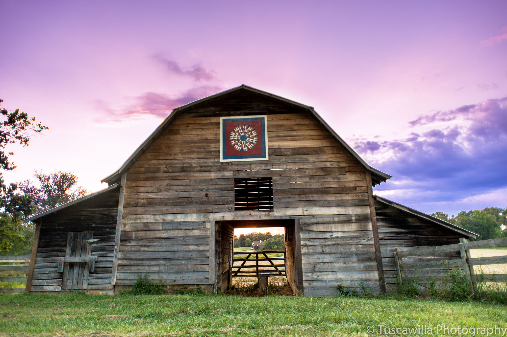 Nikon D4S + Nikon AF Nikkor 20mm F2.8D sample photo. Barn 2 photography