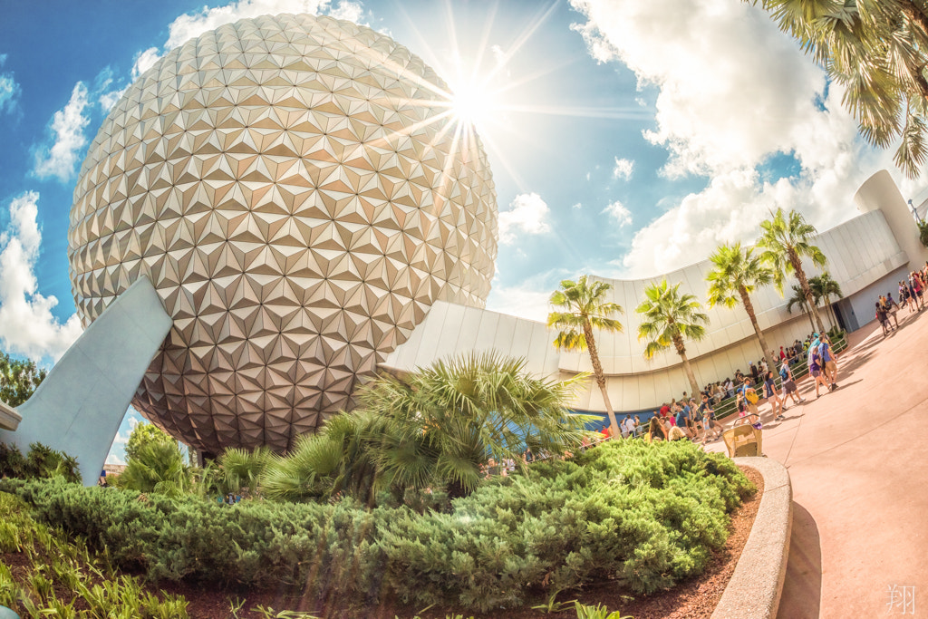 Nikon D810 + Sigma 15mm F2.8 EX DG Diagonal Fisheye sample photo. Spaceship earth photography