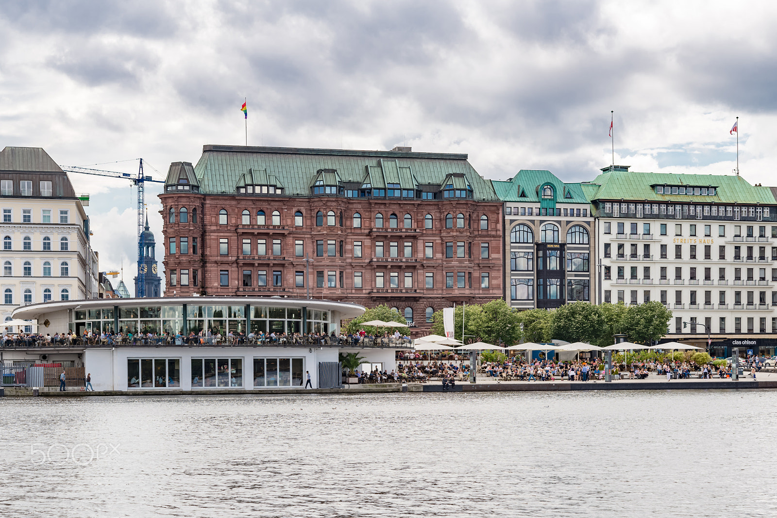 Nikon AF-S Micro-Nikkor 60mm F2.8G ED sample photo. Hamburg, germany - july 30, 2016: city center  photography