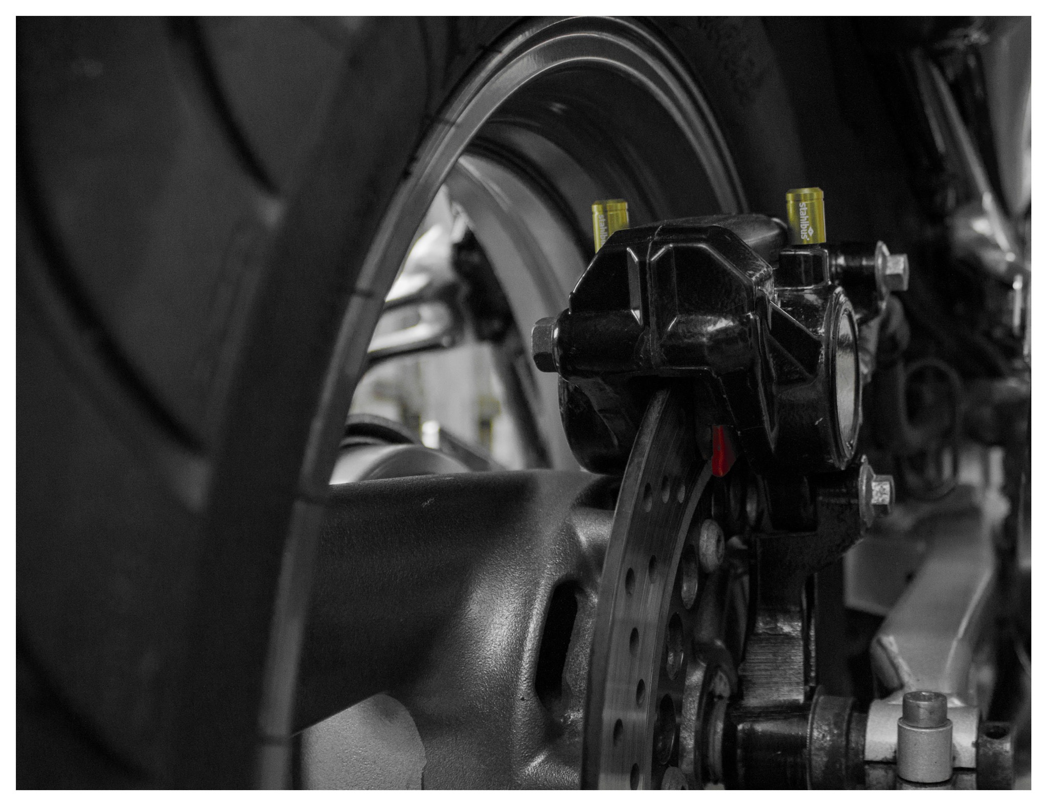 Canon EOS 500D (EOS Rebel T1i / EOS Kiss X3) sample photo. Rear brake yamaha xj900s diversion photography