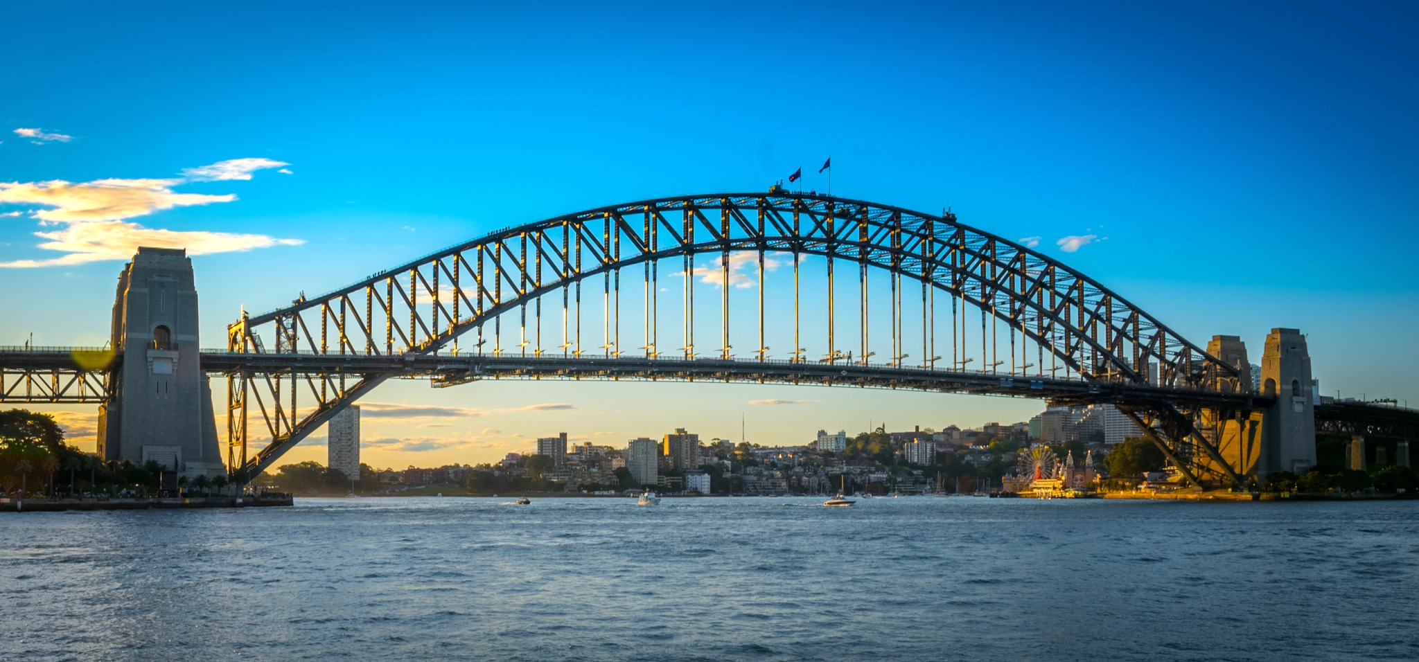 Sigma 17-70mm F2.8-4 DC Macro OS HSM | C sample photo. Circular quay golden hour photography