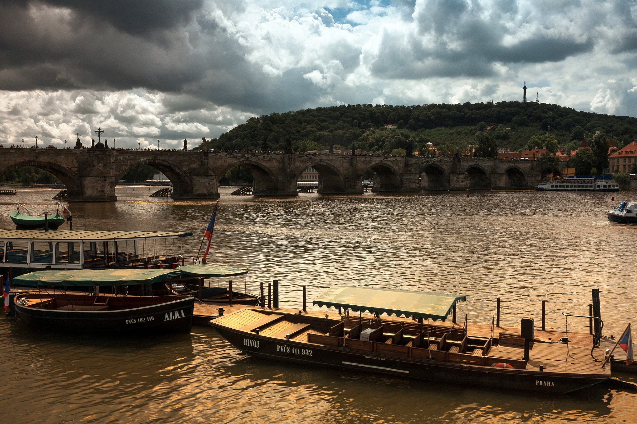 Canon EOS 5D sample photo. Prague bridges photography
