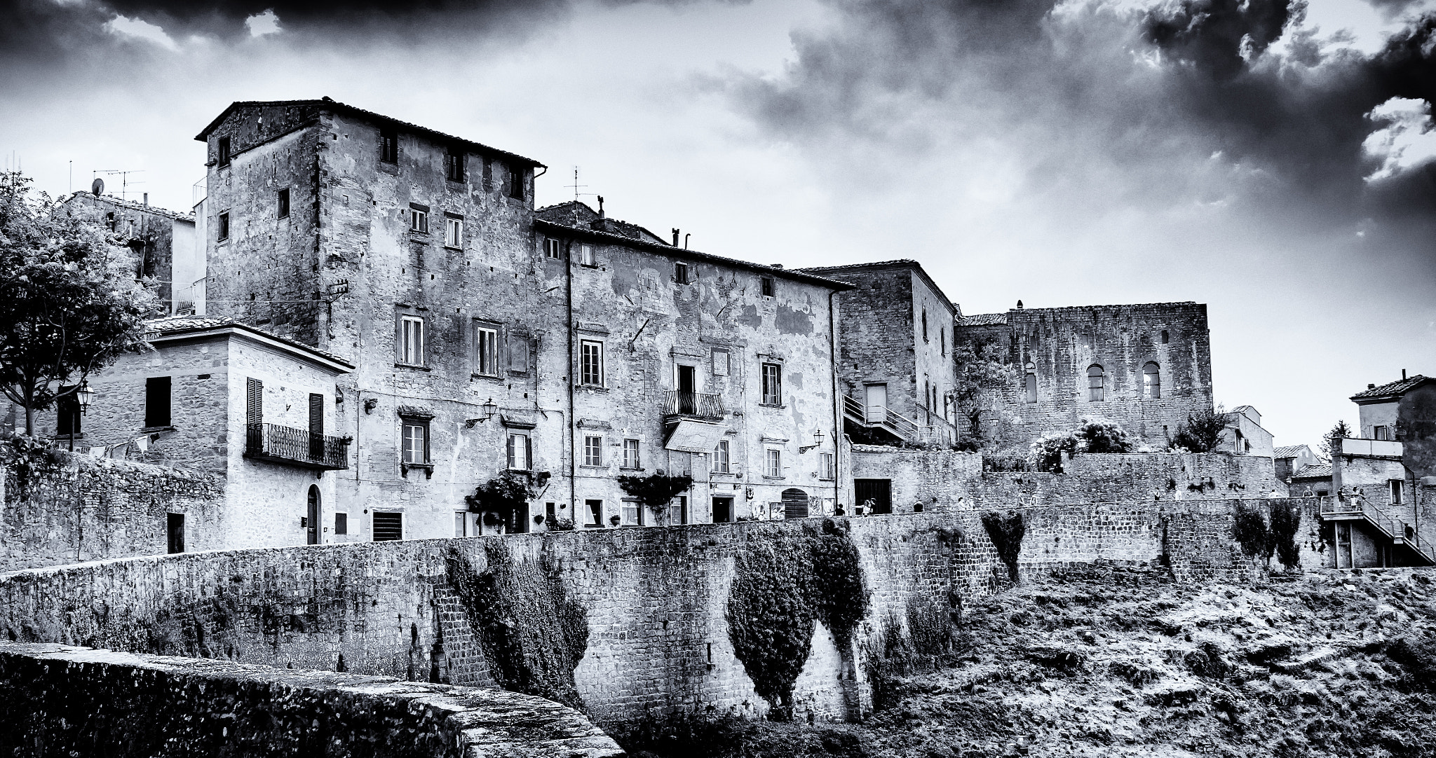 24-70mm F2.8 sample photo. Volterra photography