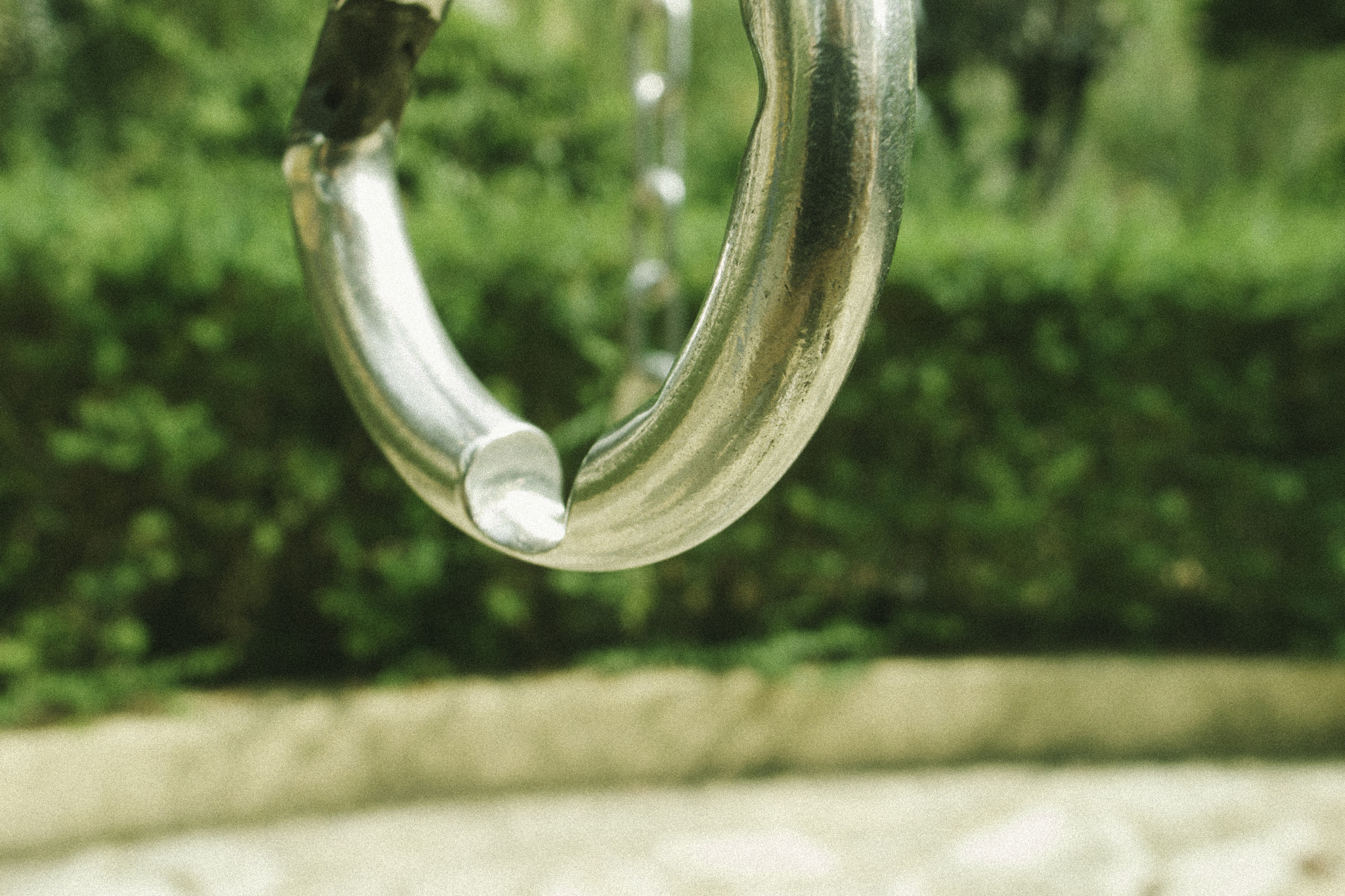 Ricoh GR DIGITAL 2 sample photo. Iron ring photography