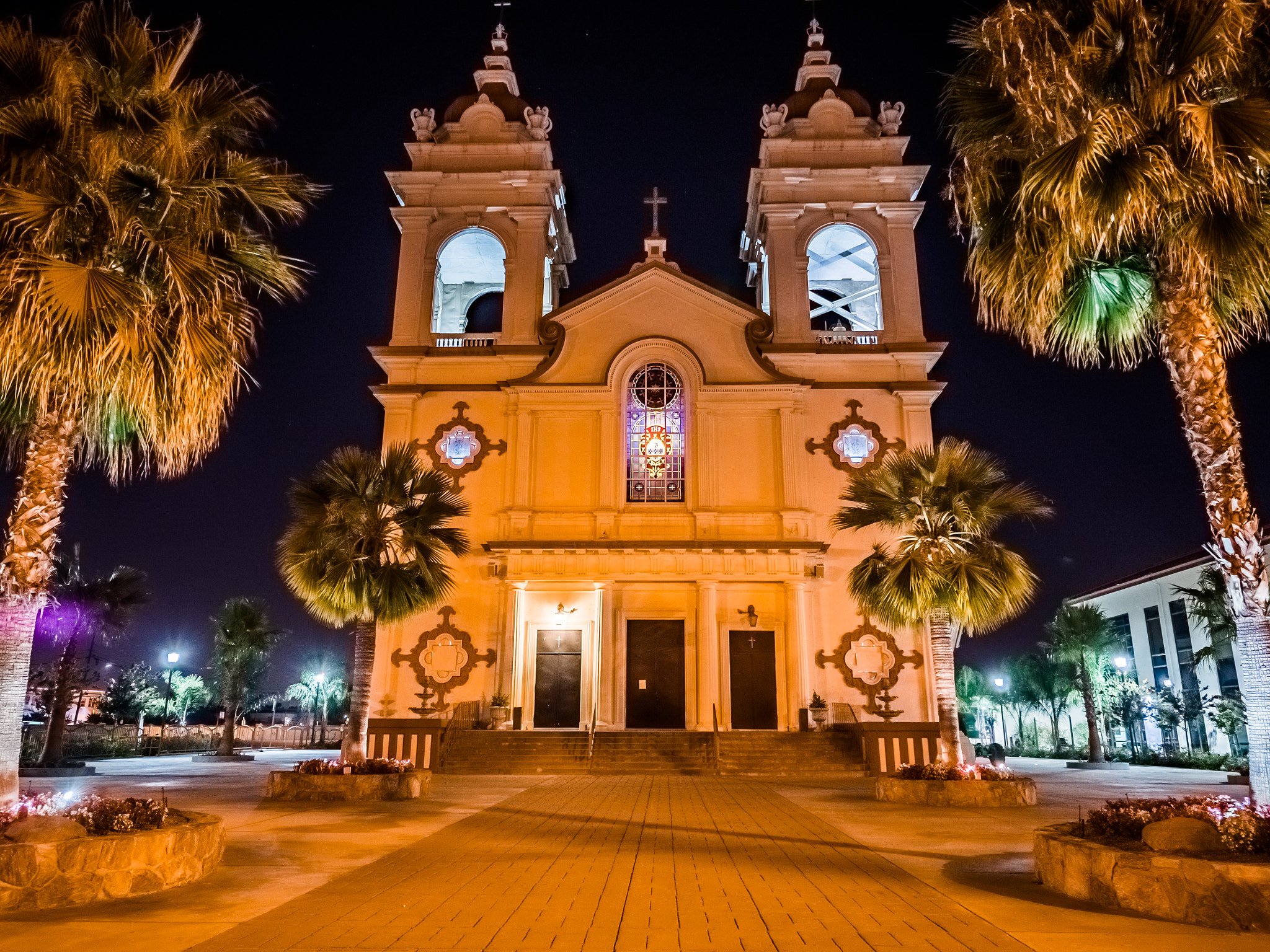 Panasonic Lumix G Vario 7-14mm F4 ASPH sample photo. Church photography