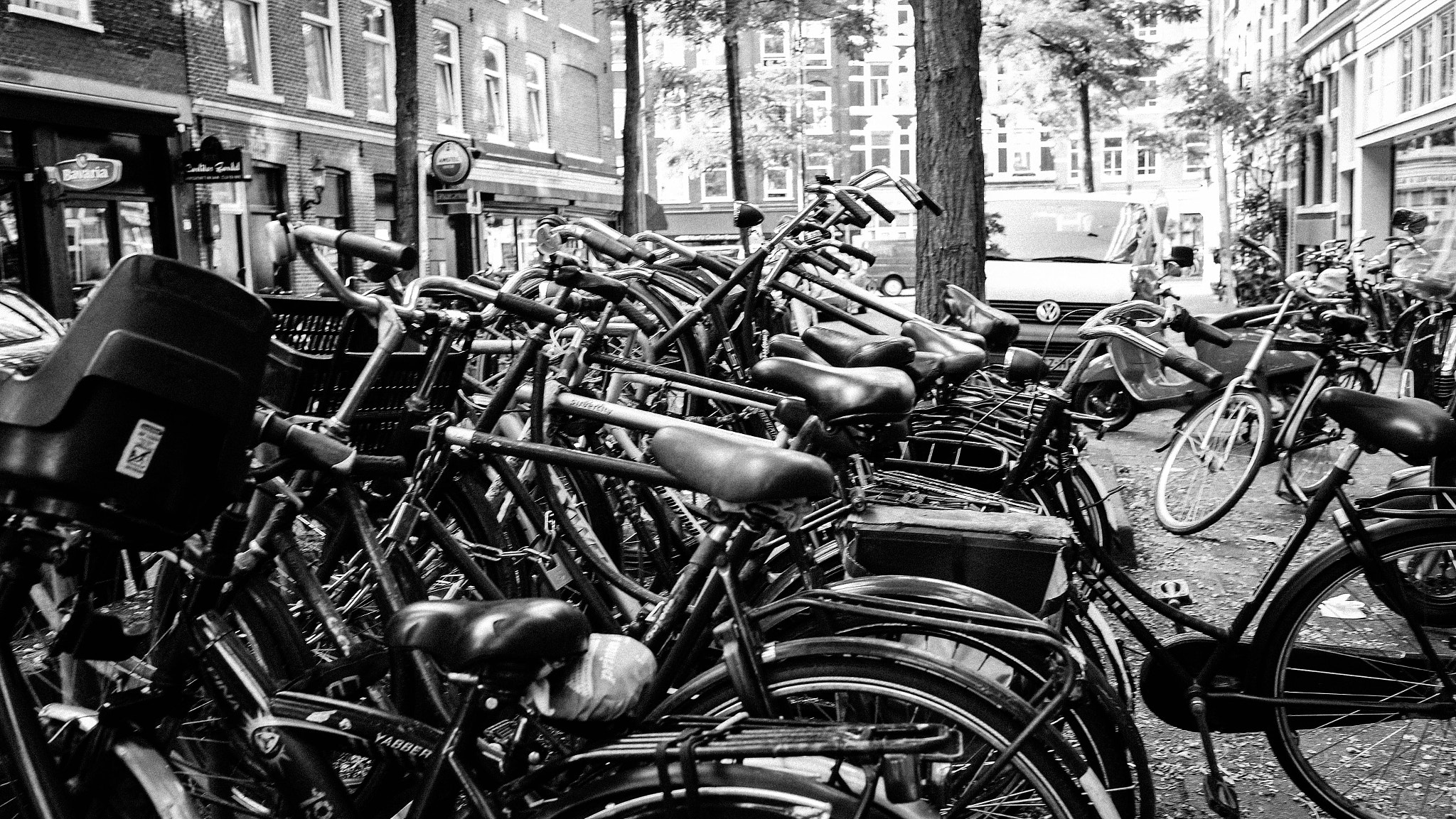 Samsung NX3000 + NX 20-50mm F3.5-5.6 sample photo. Biking lifestyle photography