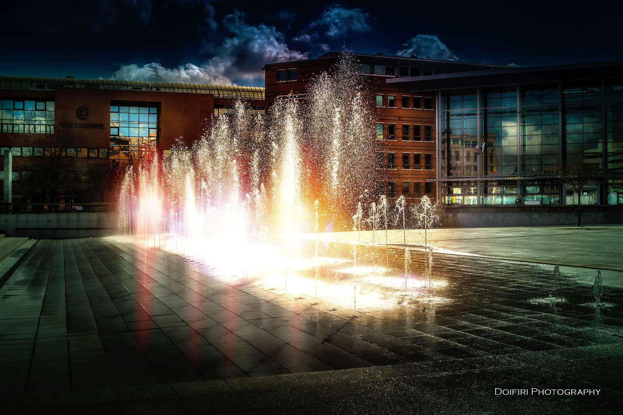 Sigma 24-70mm F2.8 EX DG Macro sample photo. Mairie d'evry by night photography