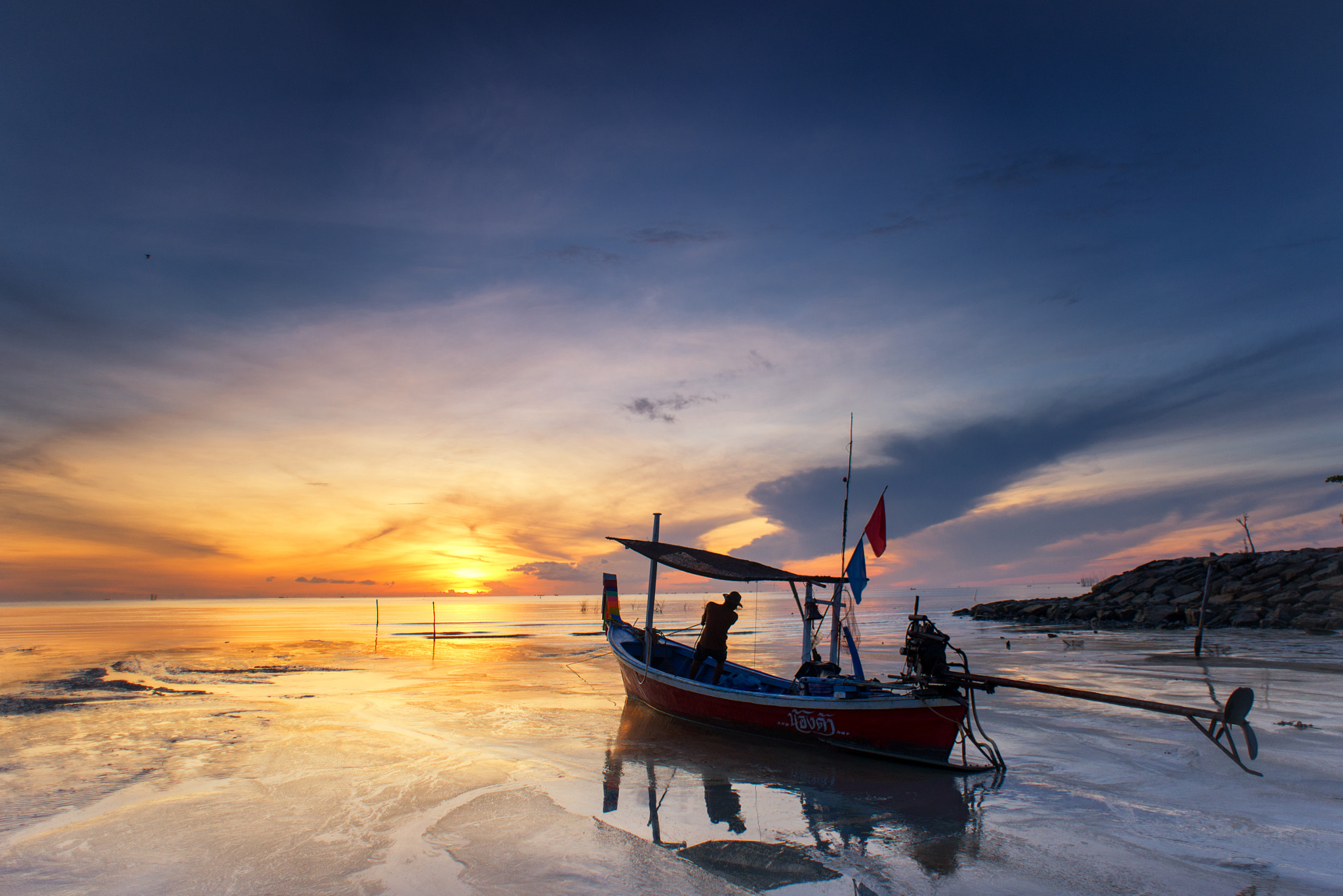 Nikon D600 + Nikon AF Nikkor 20mm F2.8D sample photo. Beautiful  sunrise. photography