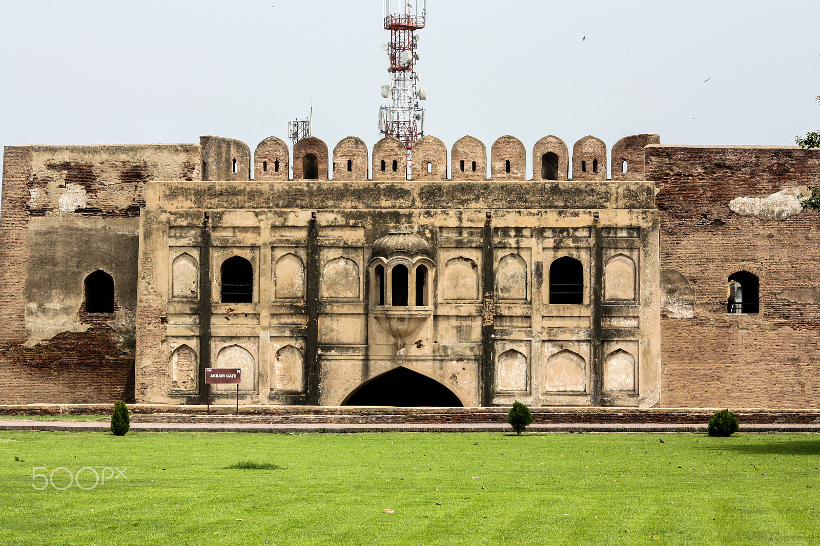 Canon EOS 1000D (EOS Digital Rebel XS / EOS Kiss F) sample photo. Akbari gate photography