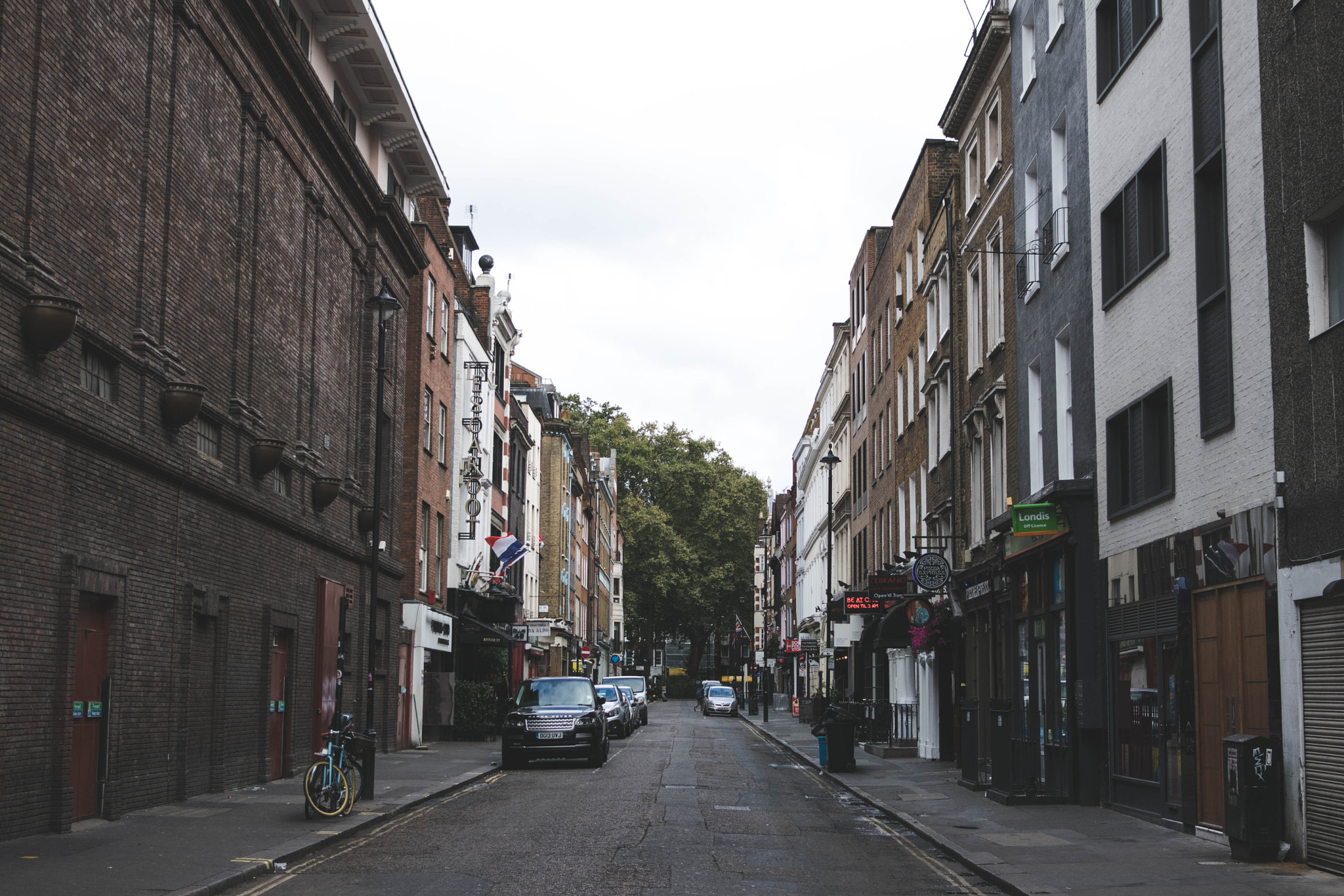 Nikon 1 Nikkor 18.5mm F1.8 sample photo. Soho, london photography