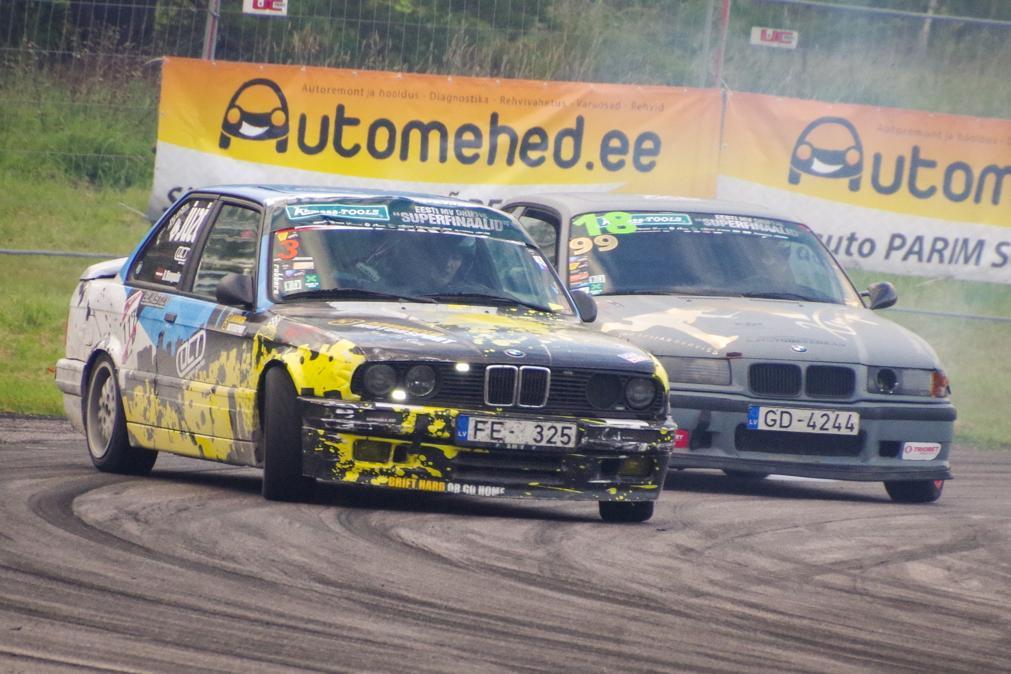 Pentax K-S2 sample photo. Latvian street class drift photography