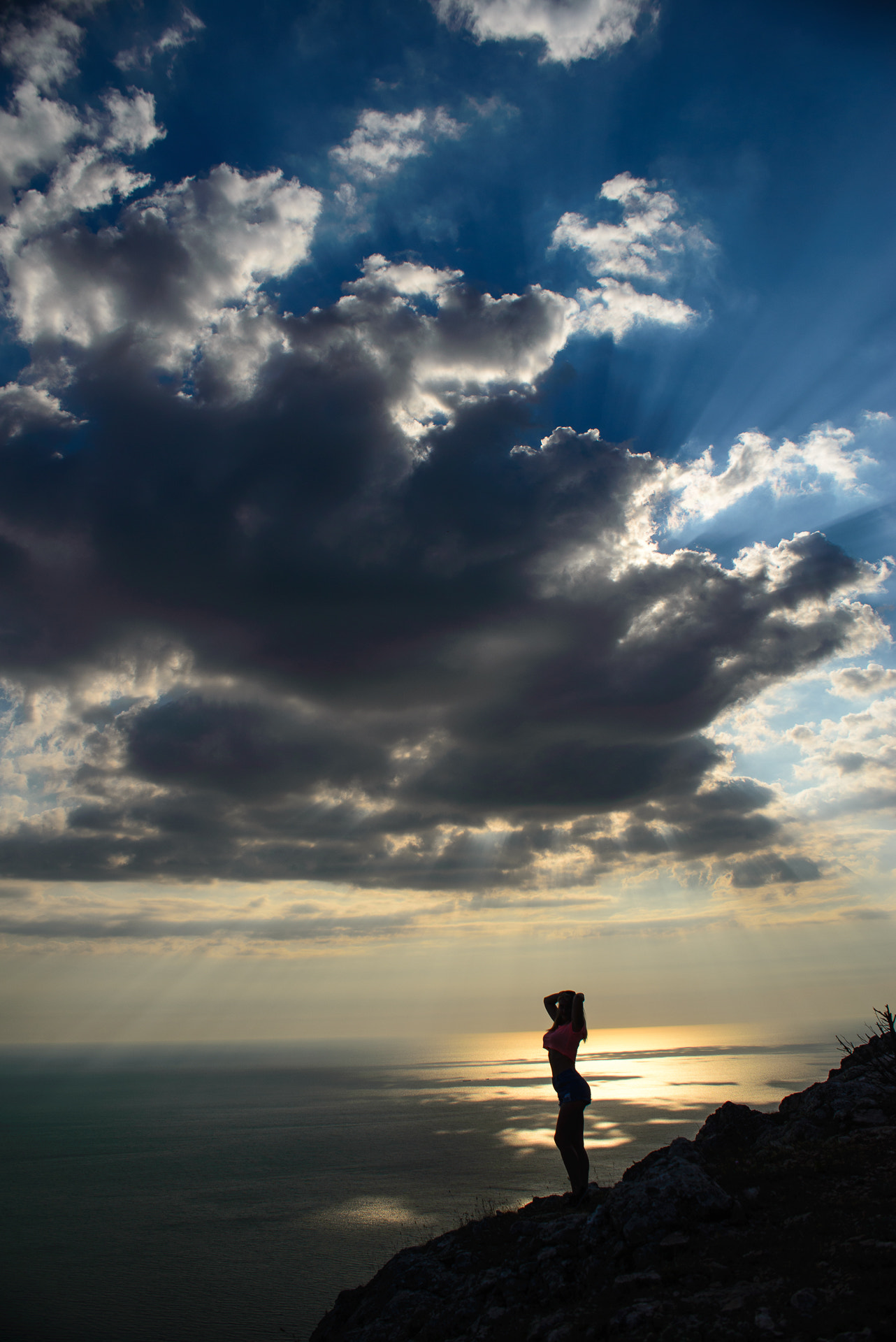 Nikon D610 + AF Zoom-Nikkor 28-85mm f/3.5-4.5 sample photo. Crimea sky photography