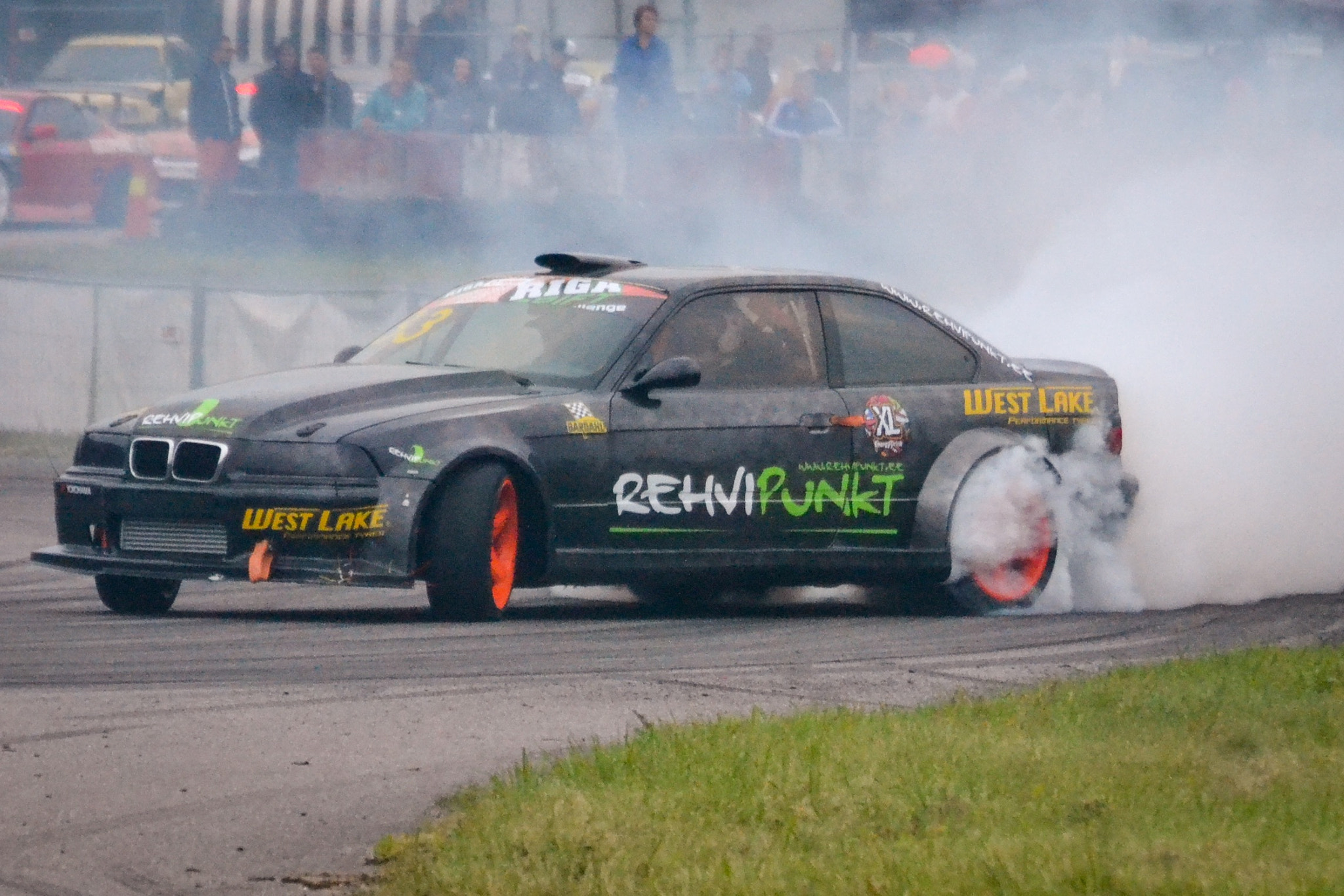 Tamron SP 70-300mm F4-5.6 Di VC USD sample photo. E36 drift photography