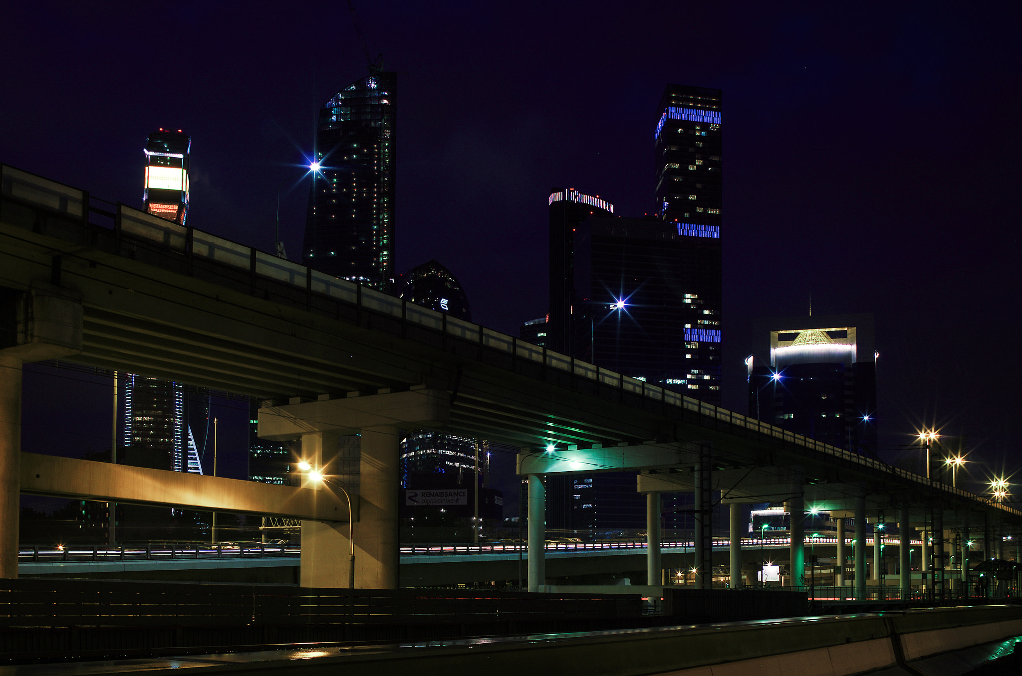 Pentax K-5 + smc PENTAX-FA* 24mm F2 AL[IF] sample photo. Moscow evening photography