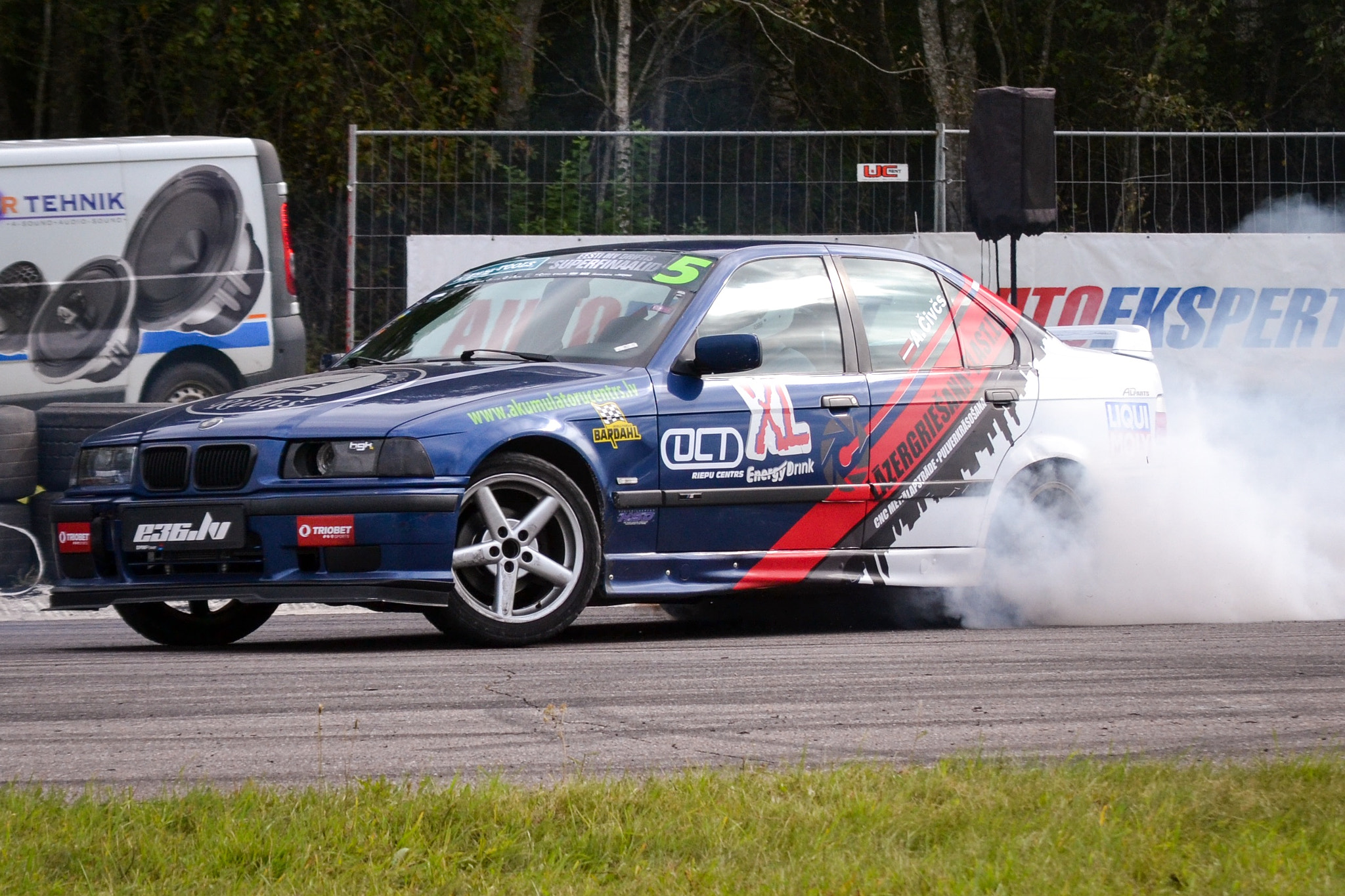 Tamron SP 70-300mm F4-5.6 Di VC USD sample photo. E36 street class drift photography