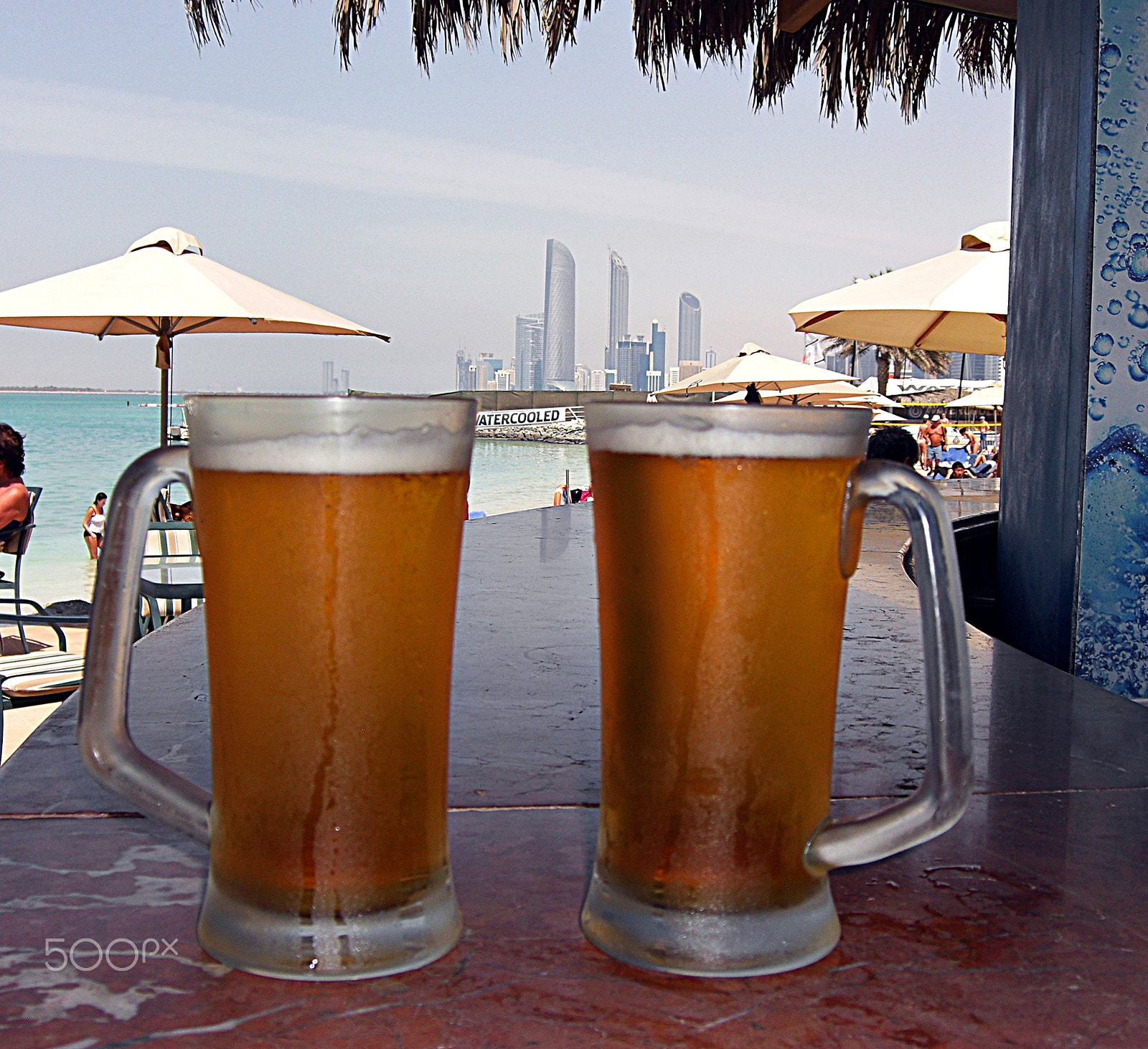 CASIO EX-Z1080 sample photo. Beer photography