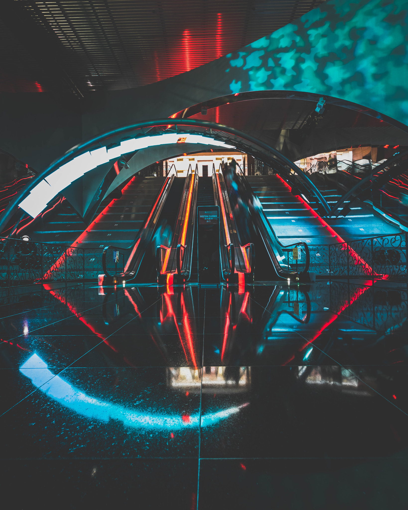 Sigma 10-20mm F3.5 EX DC HSM sample photo. Tron legacy. photography