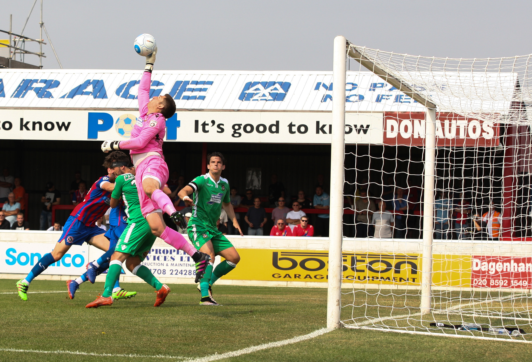 Canon EOS-1D Mark III sample photo. Football photography