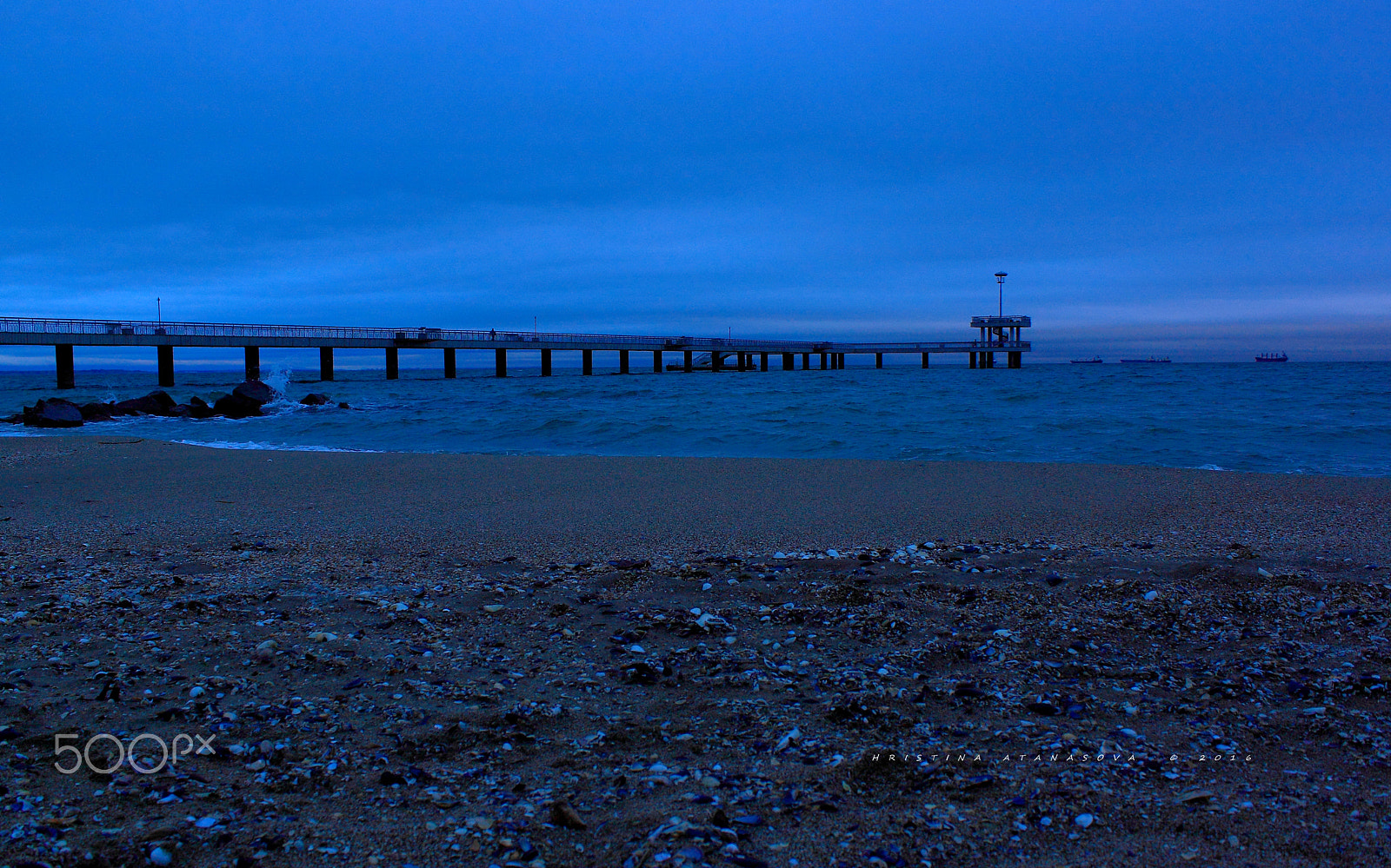 Canon EF-S 18-55mm F3.5-5.6 IS sample photo. A perfect morning by the sea... photography