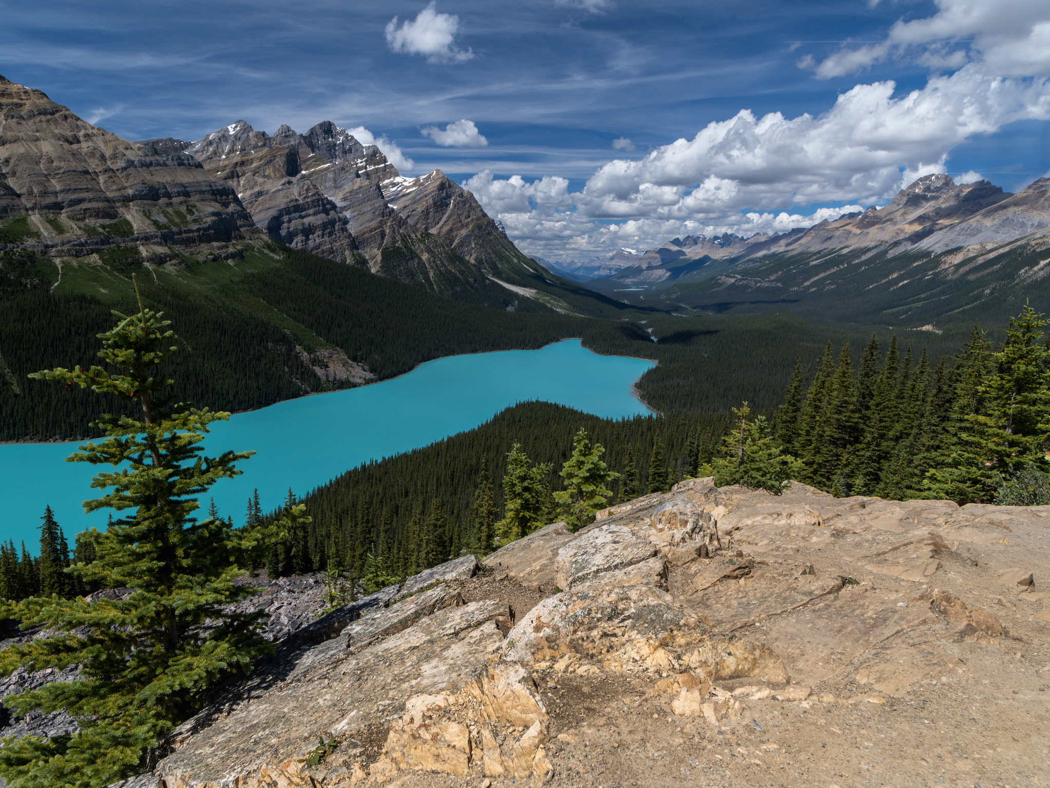 Pentax 645Z + HD Pentax-DA645 28-45mm F4.5ED AW SR sample photo. Peyto lake photography