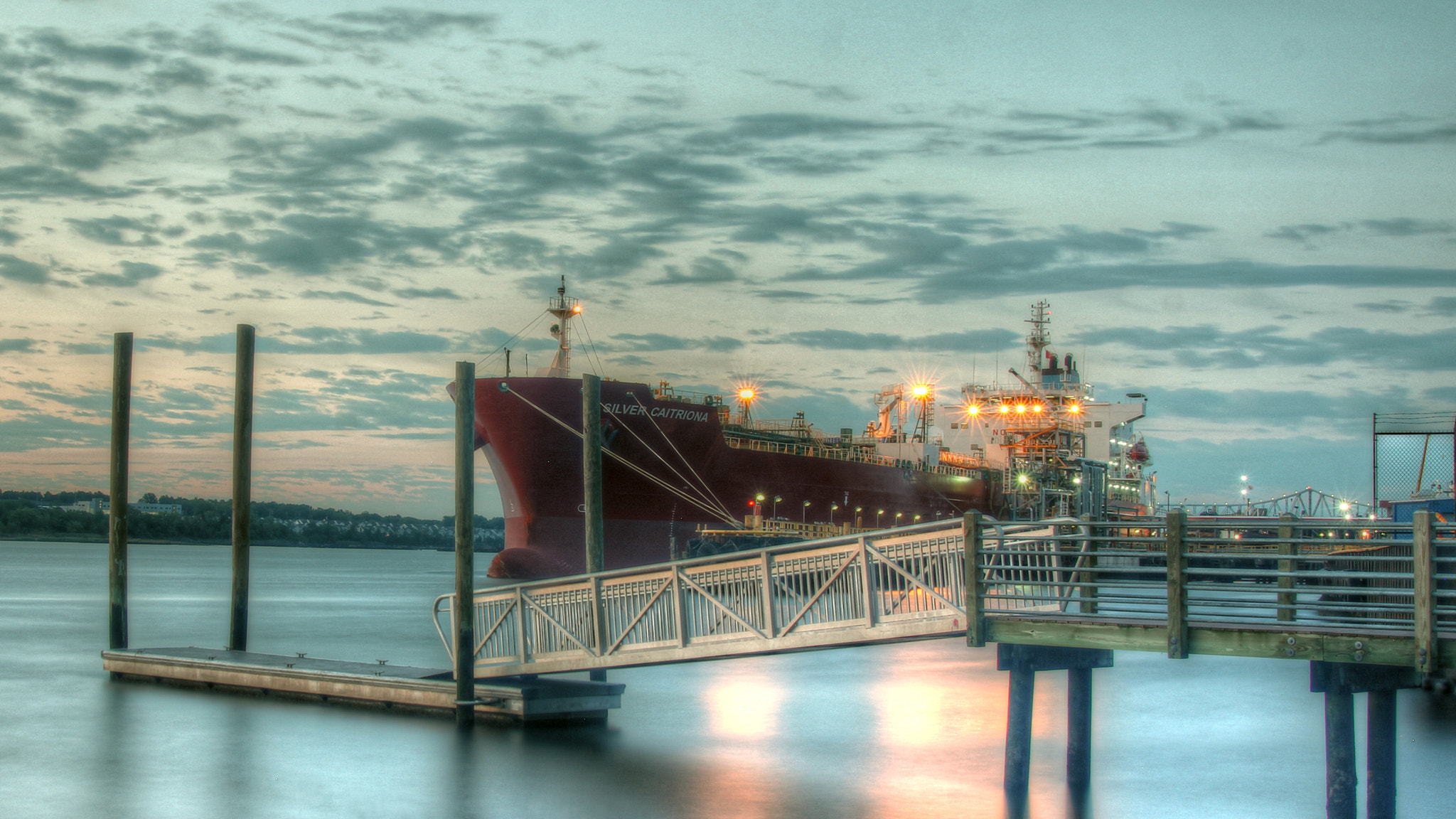 Sigma 18-50mm f/2.8 Macro sample photo. At the shipyard photography