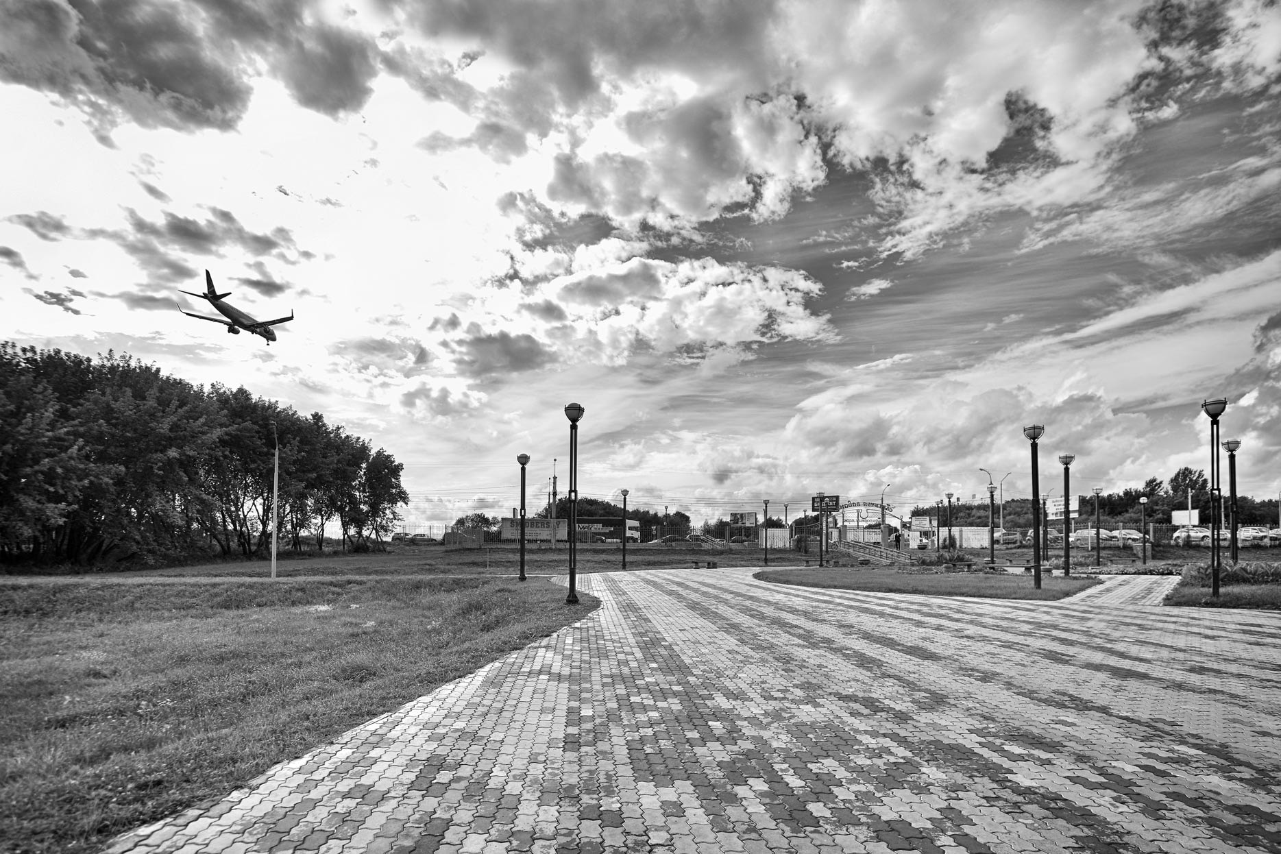 Sigma 17-35mm F2.8-4 EX DG  Aspherical HSM sample photo. On landing. photography