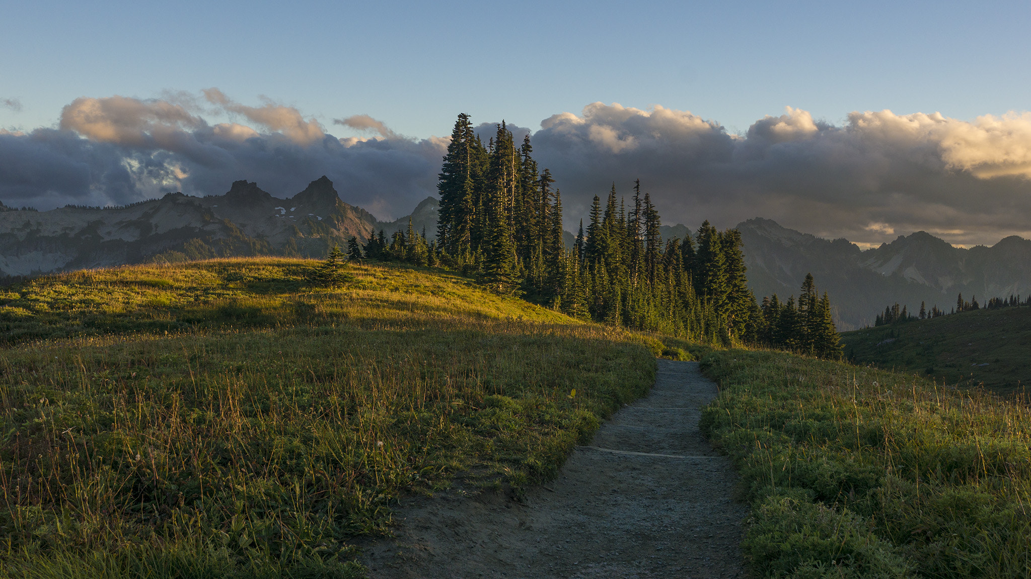 Sony Alpha NEX-6 + Sony Sonnar T* E 24mm F1.8 ZA sample photo. Trail sunset photography