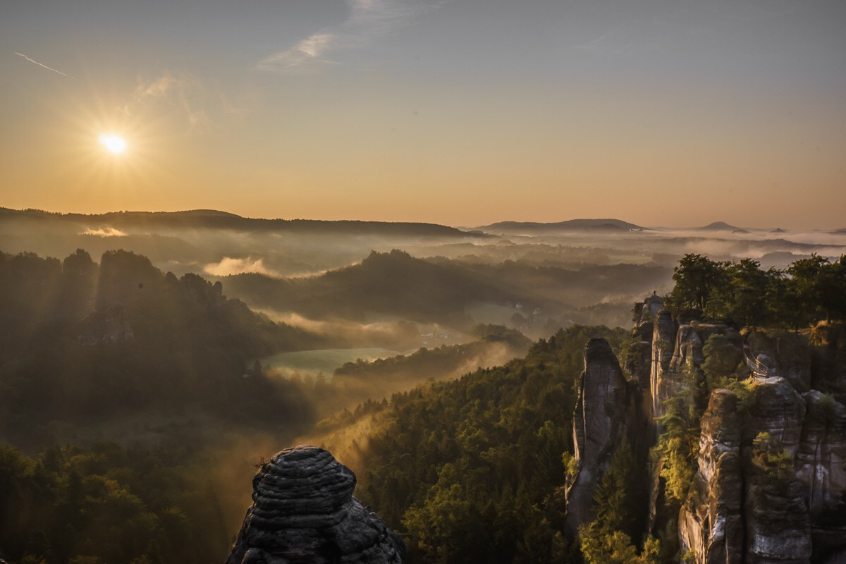 Tamron 18-270mm F3.5-6.3 Di II PZD sample photo. Elbsandsteingebirge am morgen photography