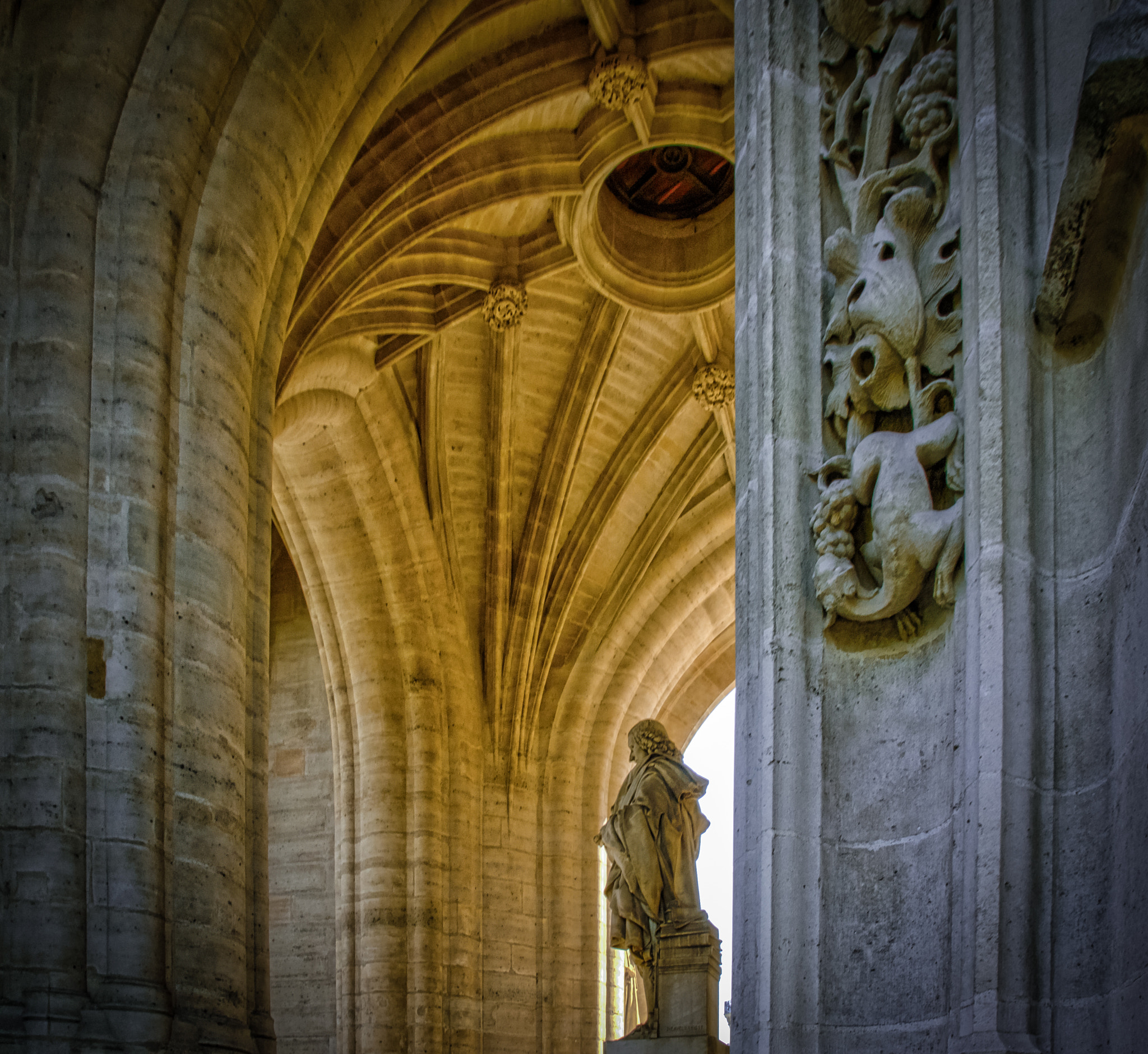 Sigma 18-200mm f/3.5-6.3 DC OS sample photo. Tower st jacques - excerpt #1 photography