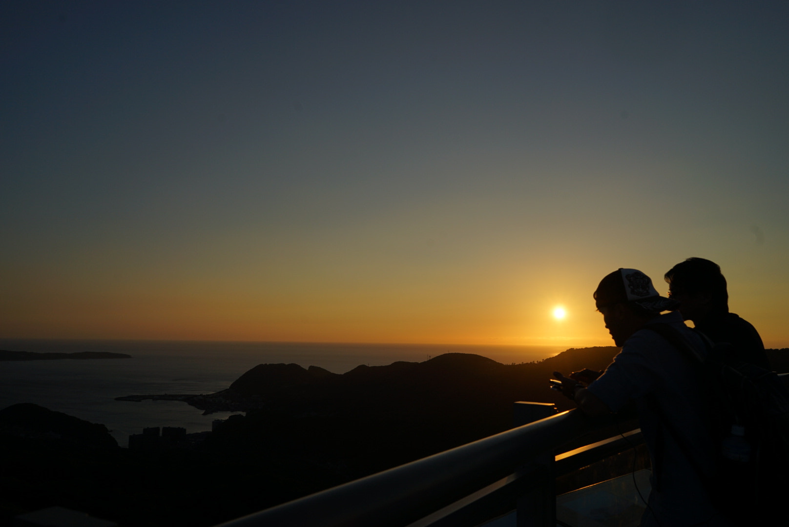 Sony a7 II + Sony FE 28mm F2 sample photo. Sunset photography