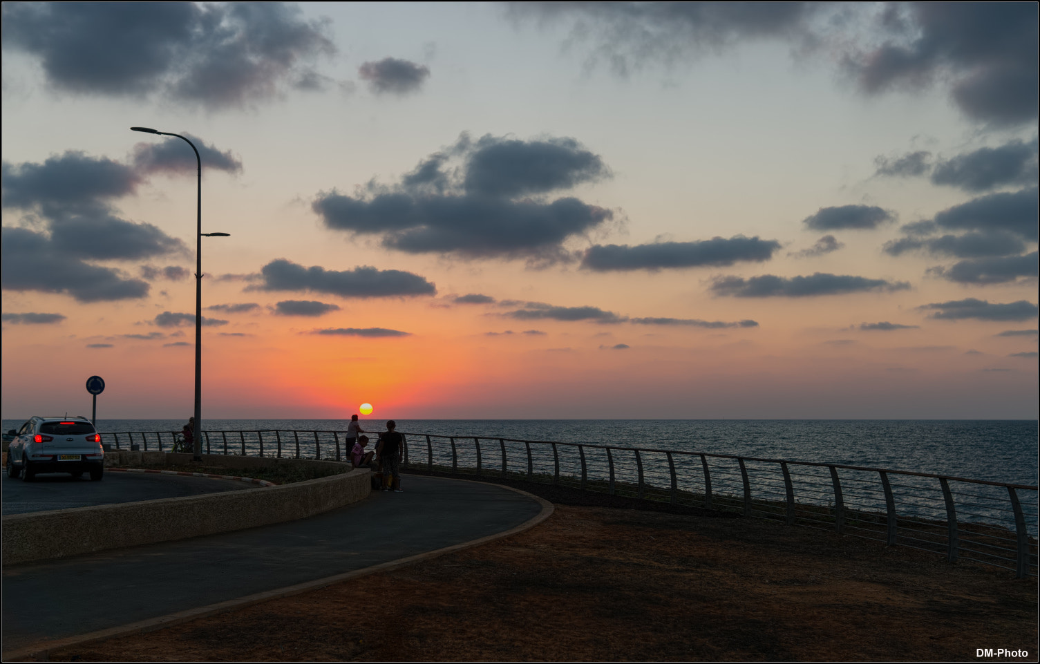 Sony Alpha NEX-6 + Sigma 30mm F1.4 DC DN | C sample photo. Magic of sunset photography
