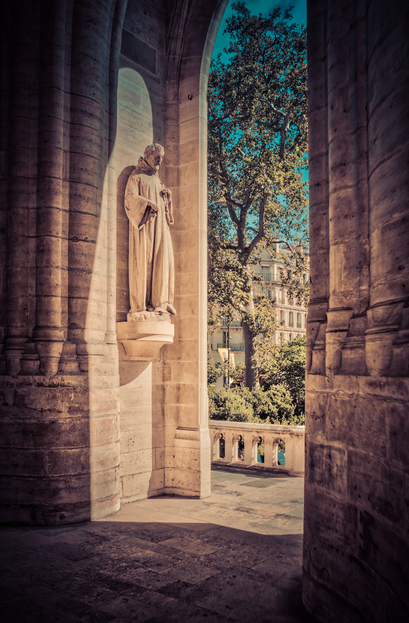 Sigma 18-200mm f/3.5-6.3 DC OS sample photo. Tower st jacques - excerpt #2 photography