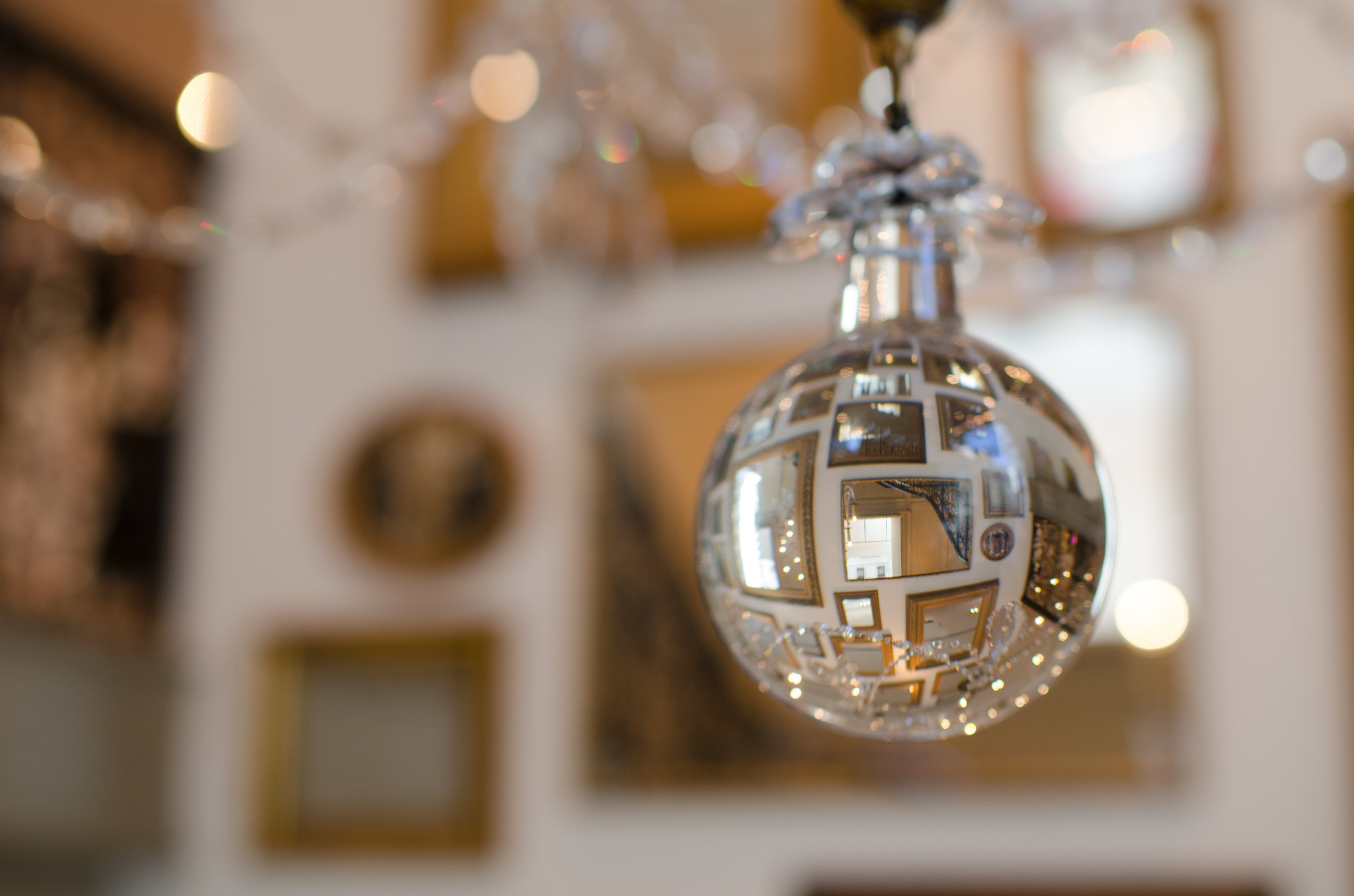 Nikon D7000 + Sigma 35mm F1.4 DG HSM Art sample photo. Crystal mirrors photography