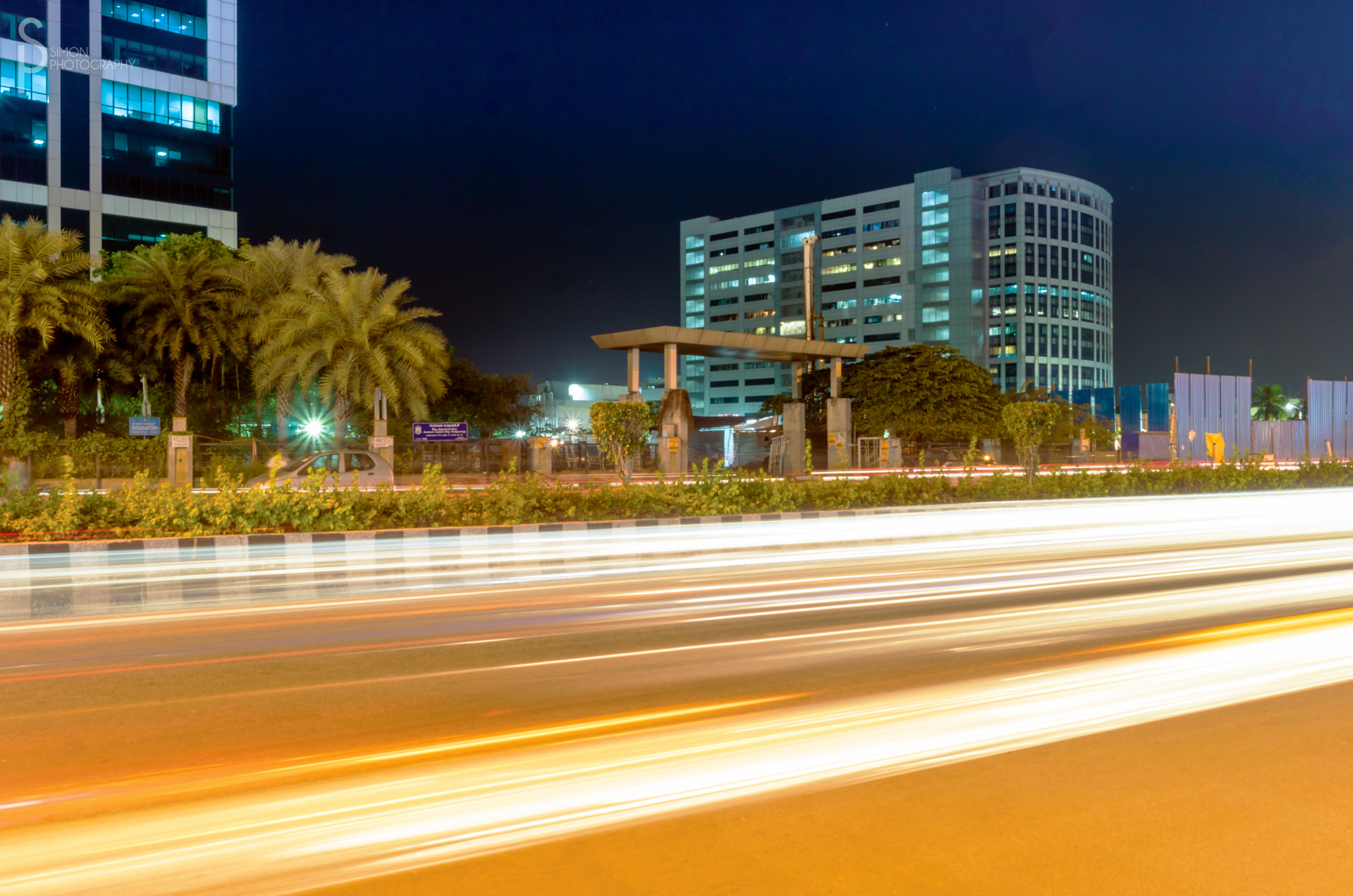 Sony DT 18-55mm F3.5-5.6 SAM II sample photo. Night life omr photography