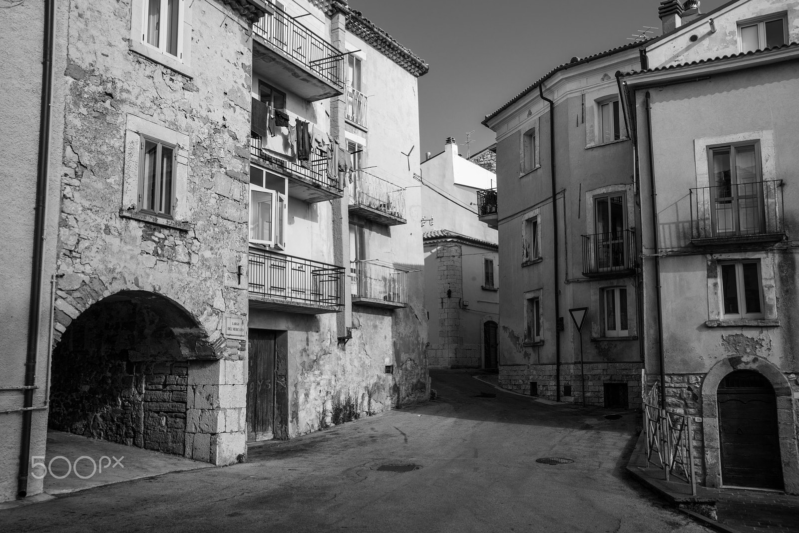 Nikon AF Nikkor 24-85mm F2.8-4D IF sample photo. Torricella peligna photography
