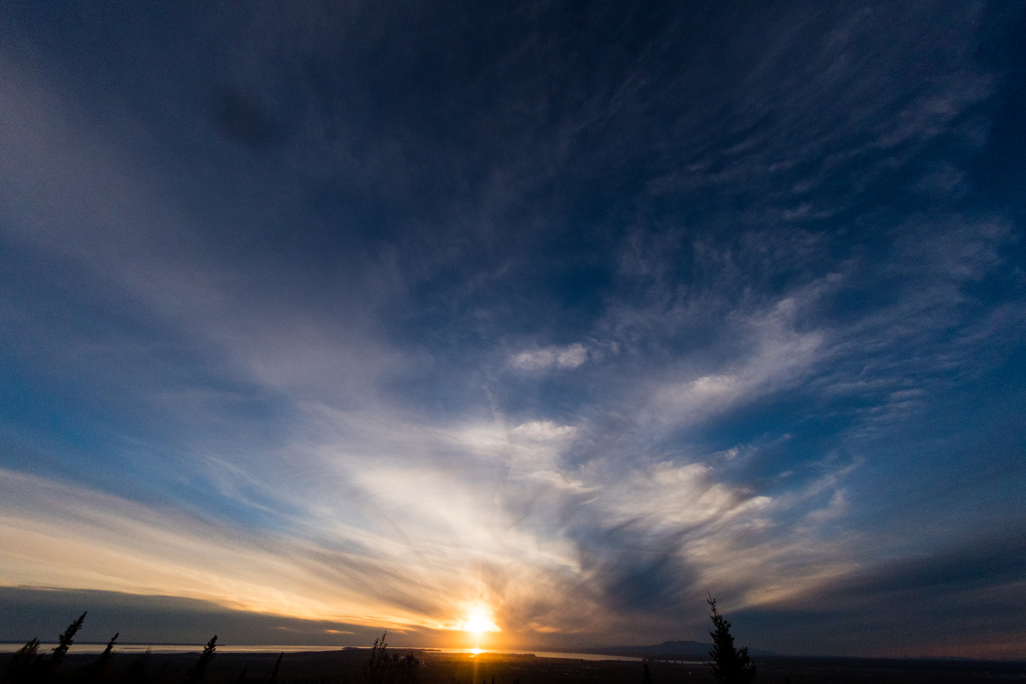 Nikon AF DX Fisheye-Nikkor 10.5mm F2.8G ED sample photo. Painting with clouds photography