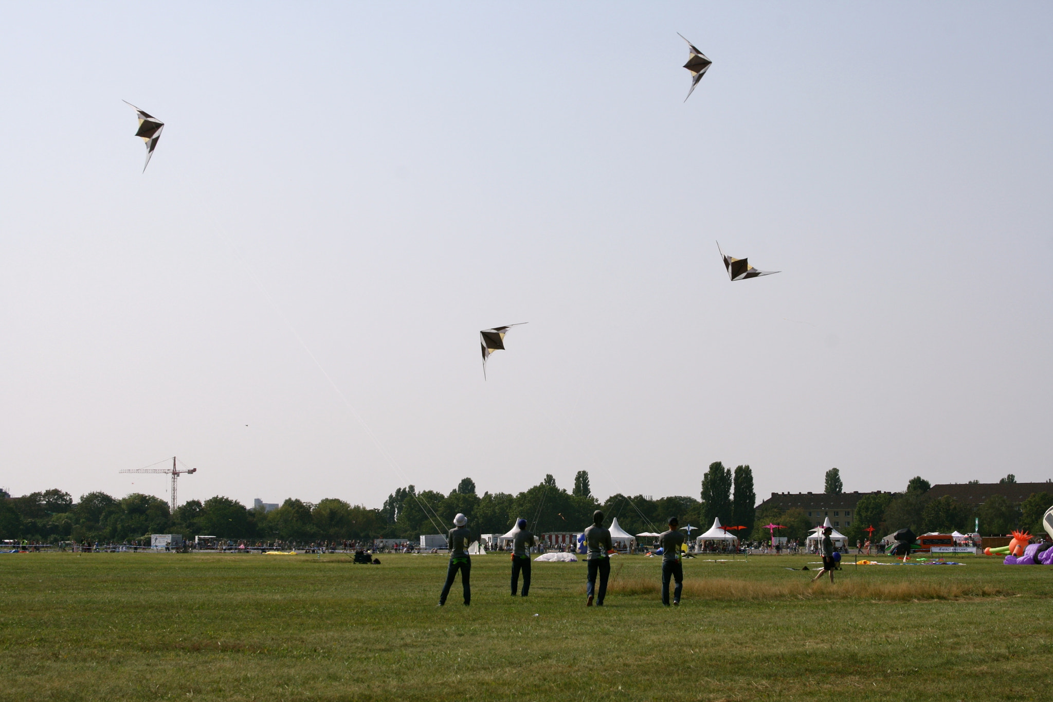 Canon EF 28-135mm F3.5-5.6 IS USM sample photo. Berlin - tempelhofer feld photography