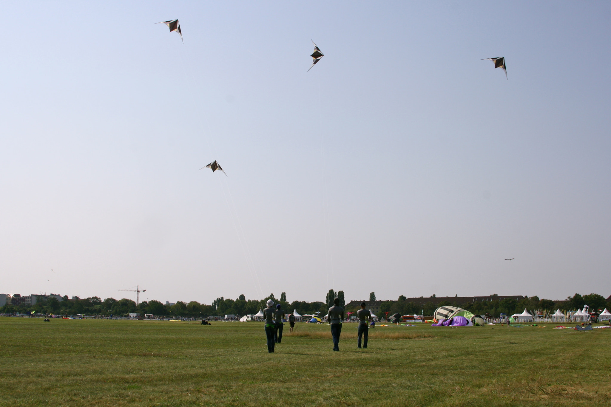 Canon EF 28-135mm F3.5-5.6 IS USM sample photo. Berlin - tempelhofer feld photography