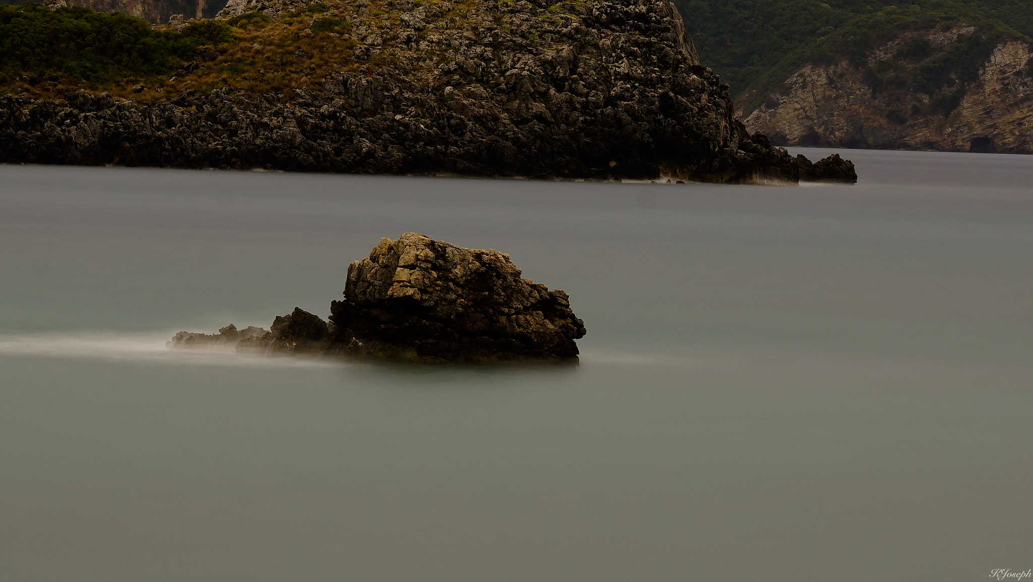 Sony a7R II + Sony FE 28-70mm F3.5-5.6 OSS sample photo. The sea. photography