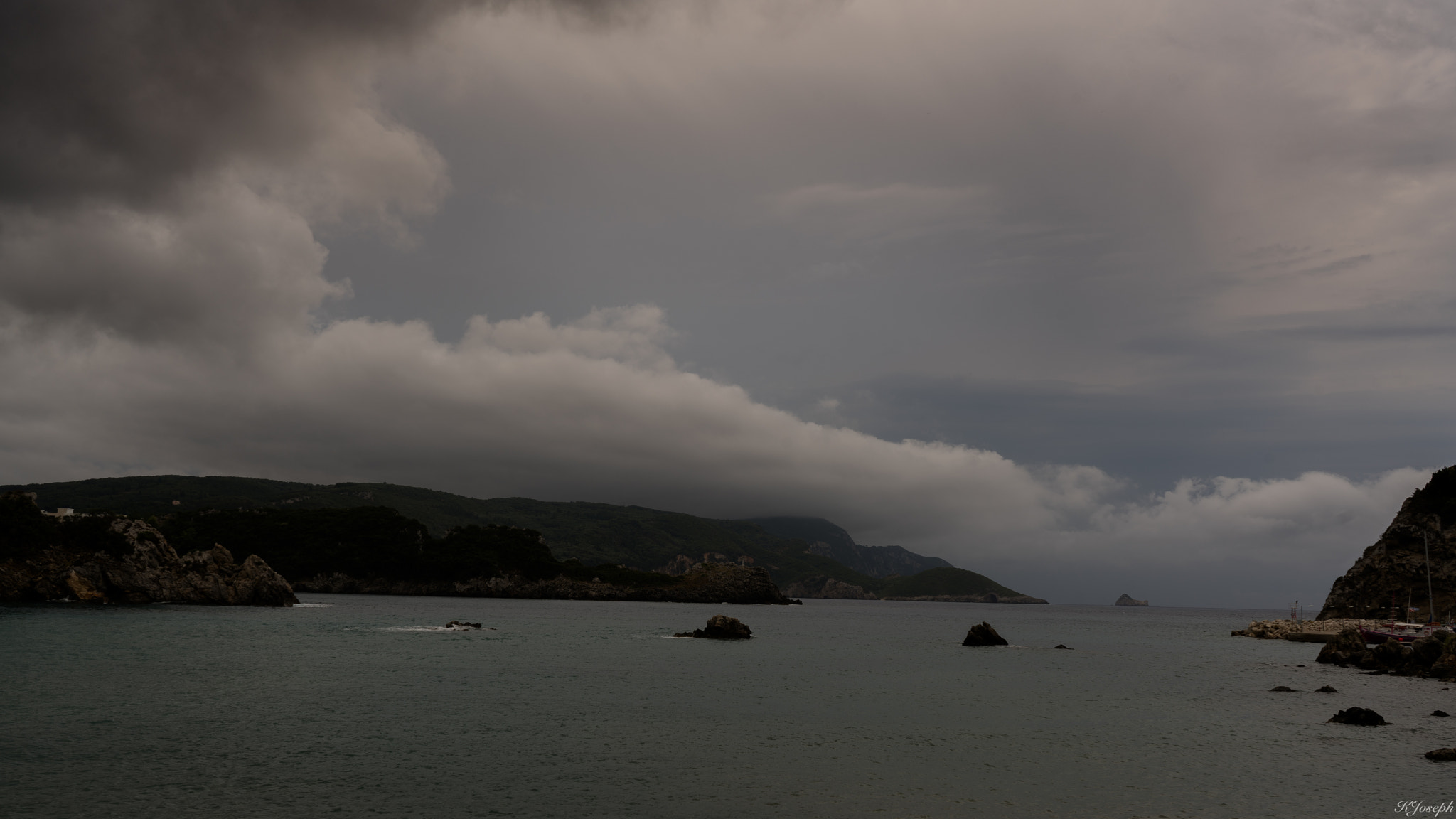 Sony a7R II + Sony FE 28-70mm F3.5-5.6 OSS sample photo. The sea. photography
