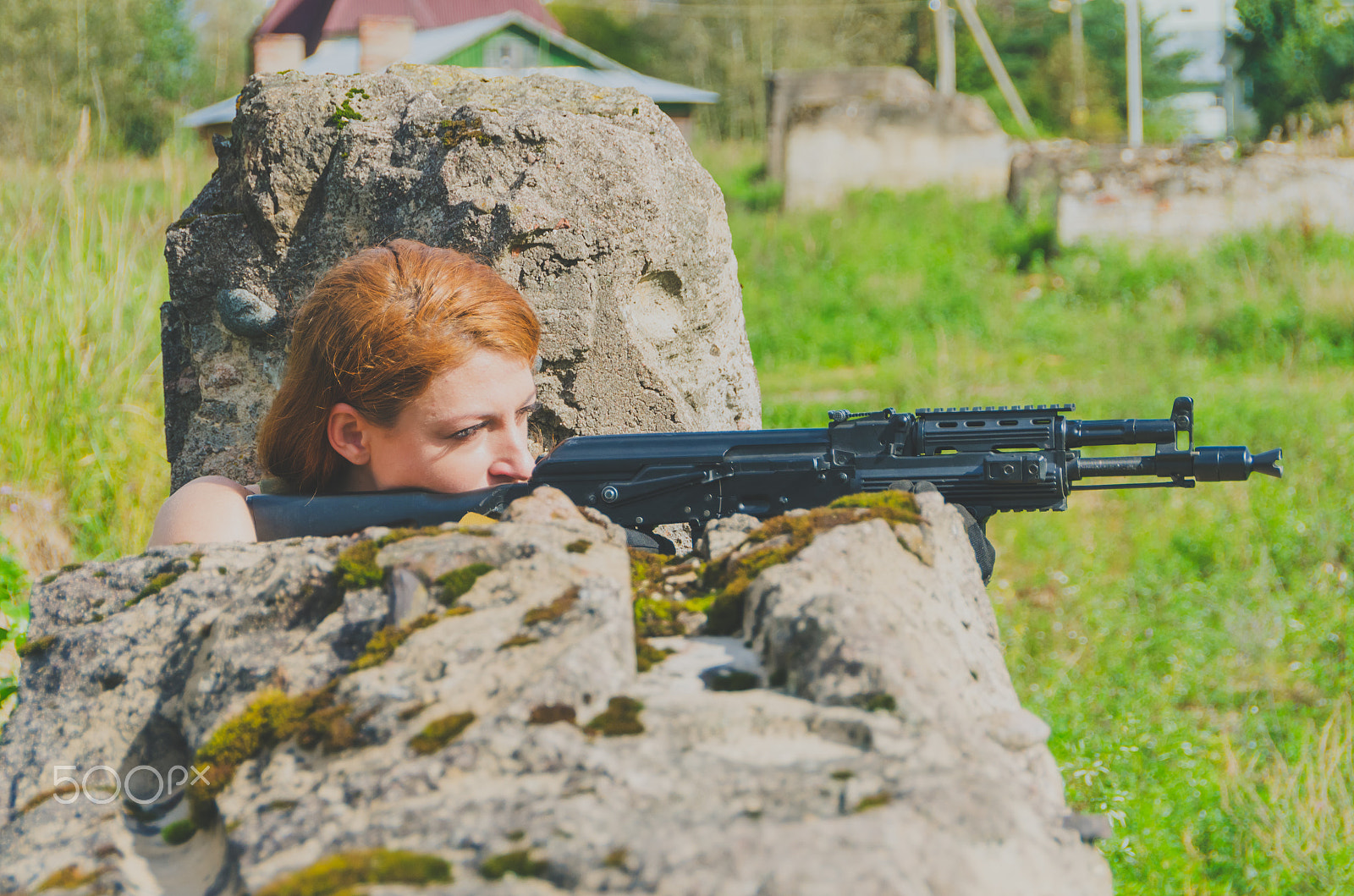 Sigma 18-250mm F3.5-6.3 DC OS HSM sample photo. Redhead girl with a kalashnikov. photography