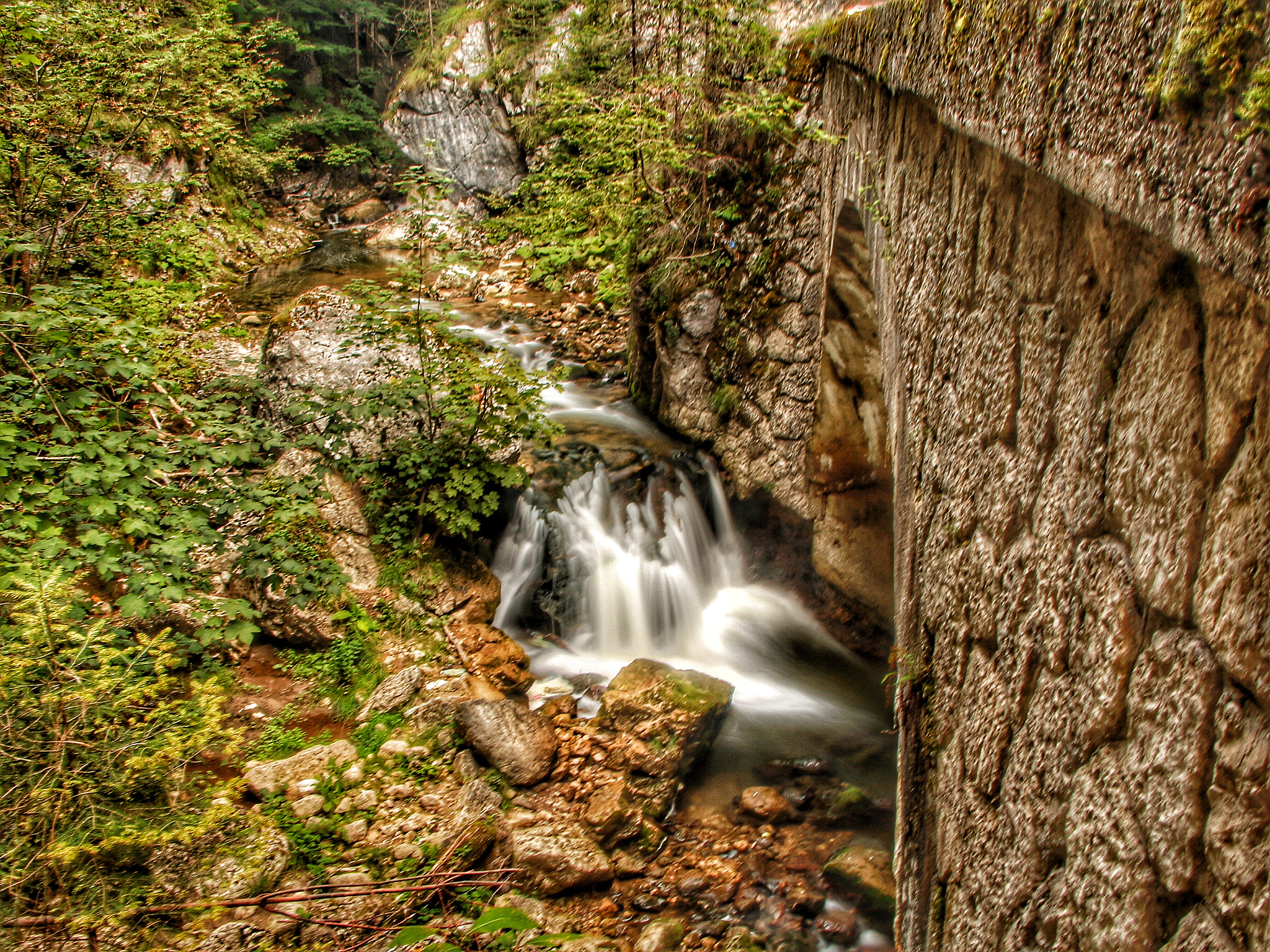 Canon EOS 70D + Sigma 18-125mm F3.8-5.6 DC OS HSM sample photo. Waterfall in bicaz canyon photography