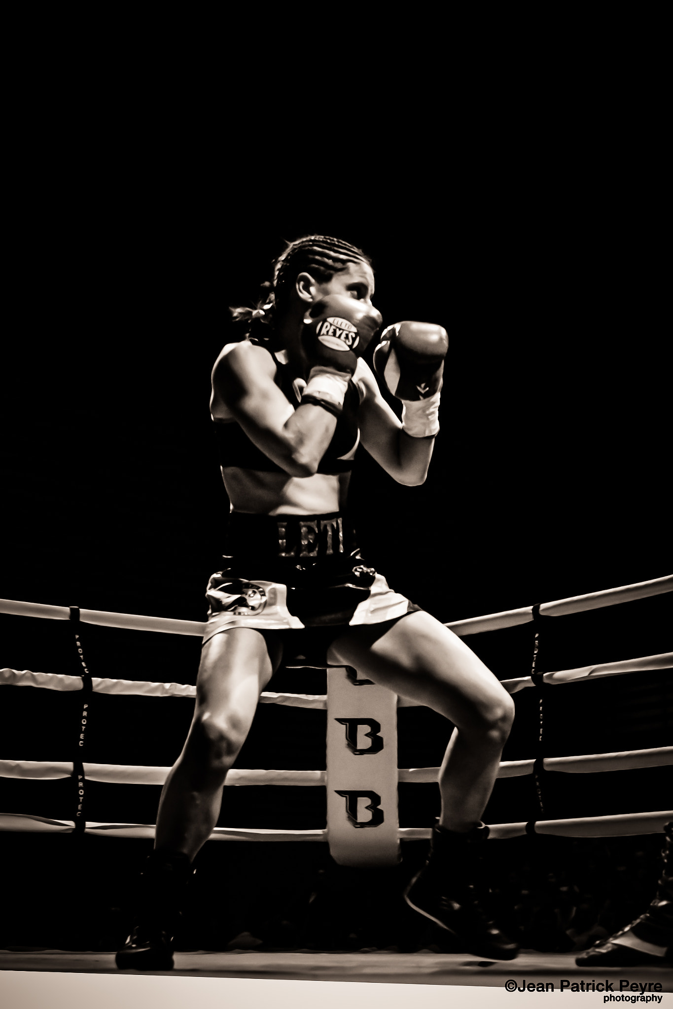 Canon EOS-1Ds sample photo. Boxing photography