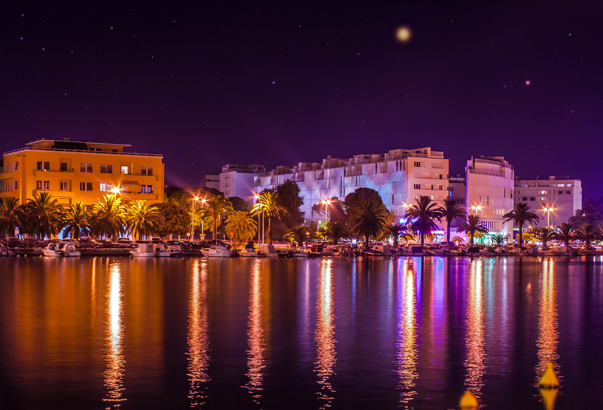 Canon EF 28-200mm F3.5-5.6 USM sample photo. Zadar night photography
