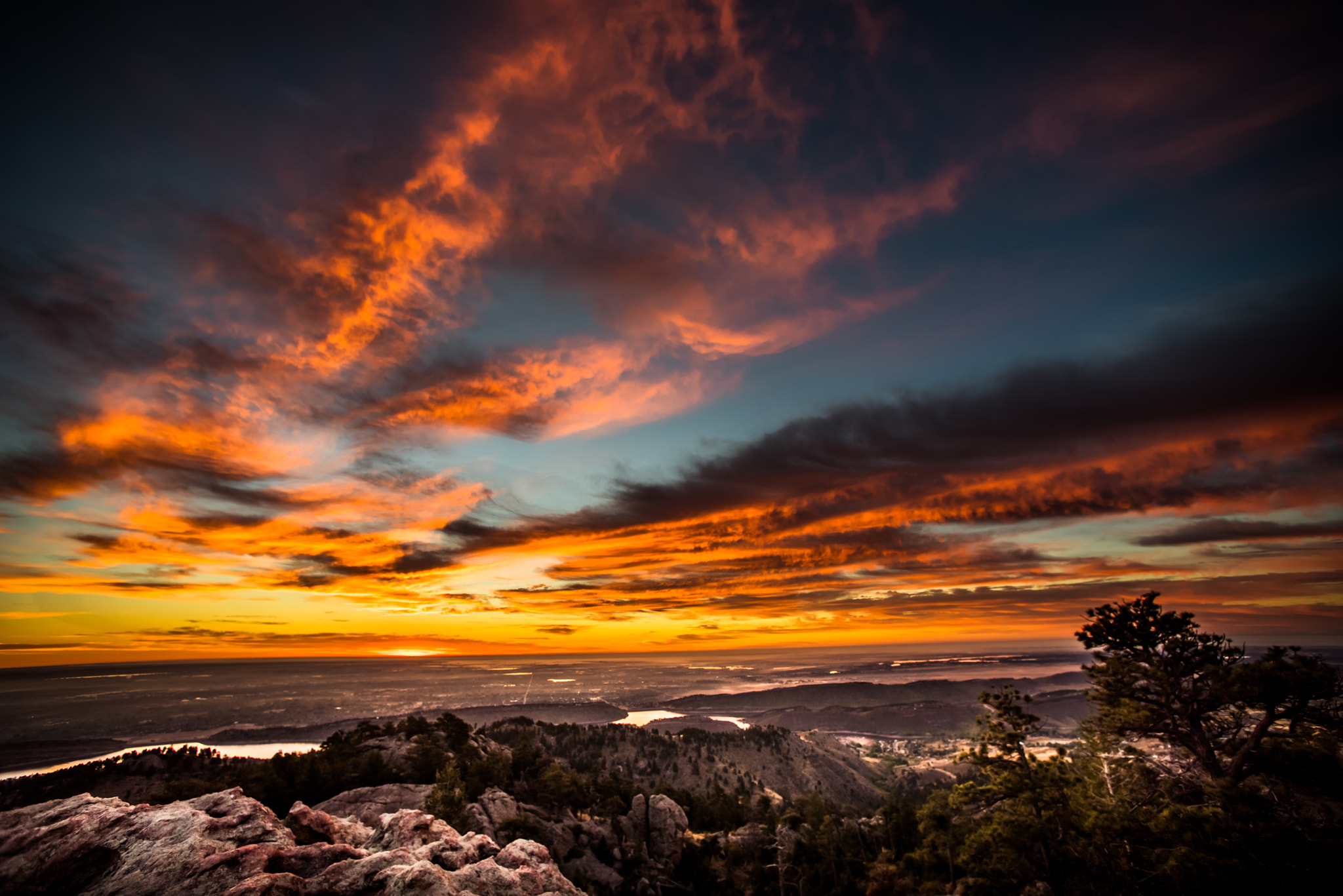 Nikon D810 + Nikon AF Nikkor 14mm F2.8D ED sample photo. Sunrise over fort collins, colorado photography