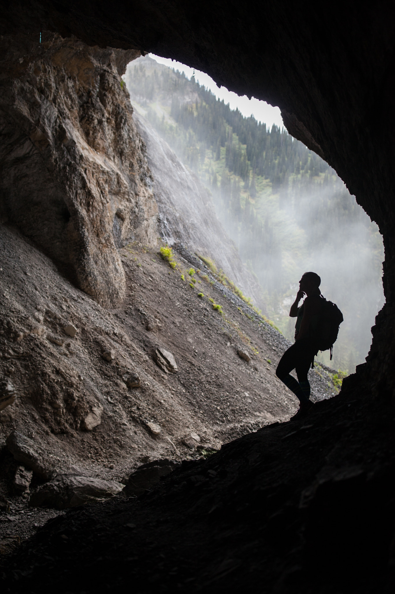 Canon EF 35mm F1.4L II USM sample photo. The cave photography