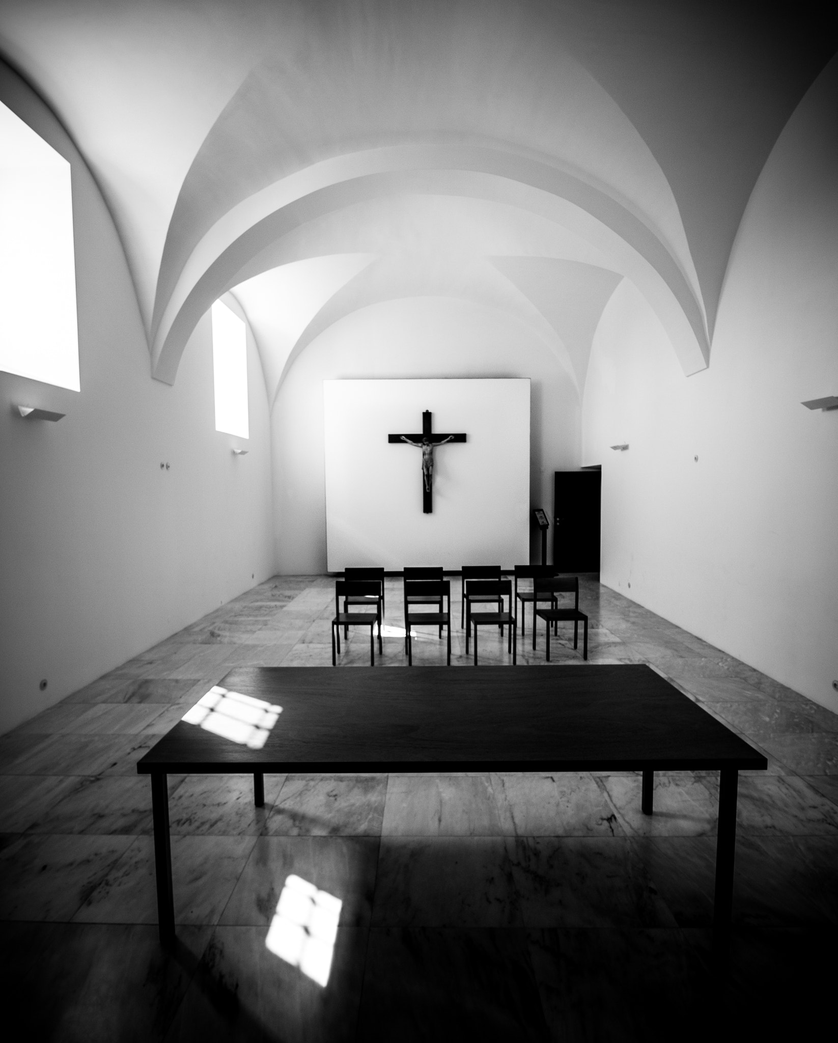 Canon EOS 1200D (EOS Rebel T5 / EOS Kiss X70 / EOS Hi) sample photo. The church classroom photography