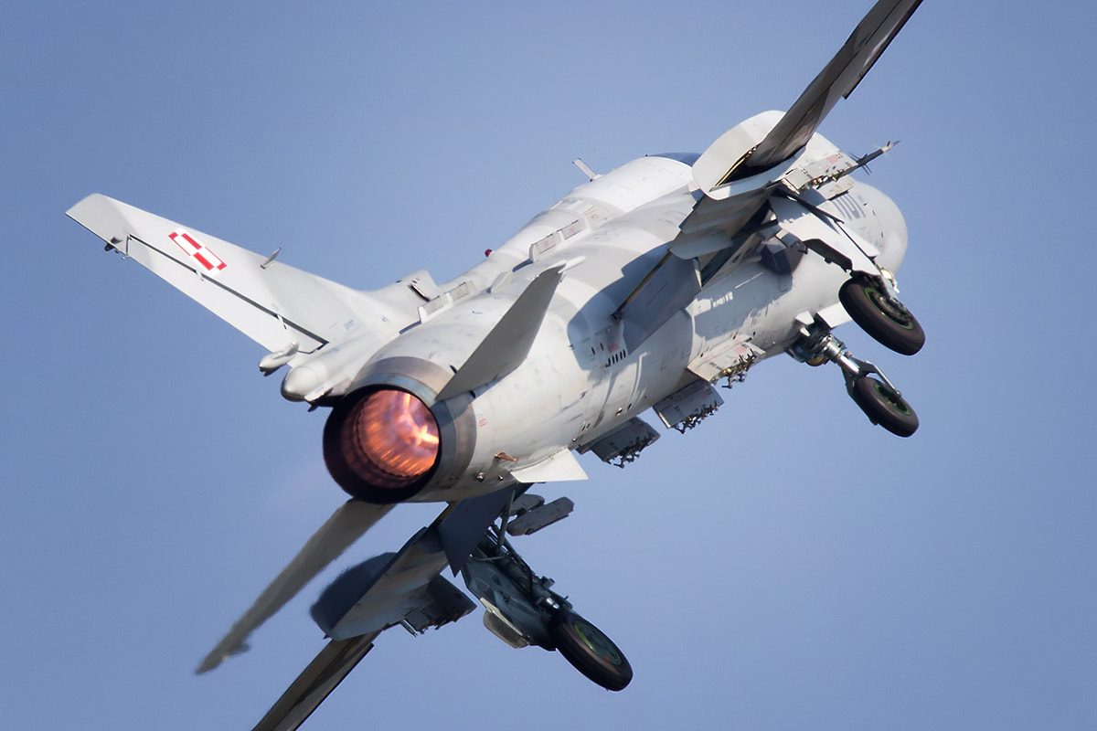 150-600mm F5-6.3 DG OS HSM | Contemporary 015 sample photo. Su-22 photography