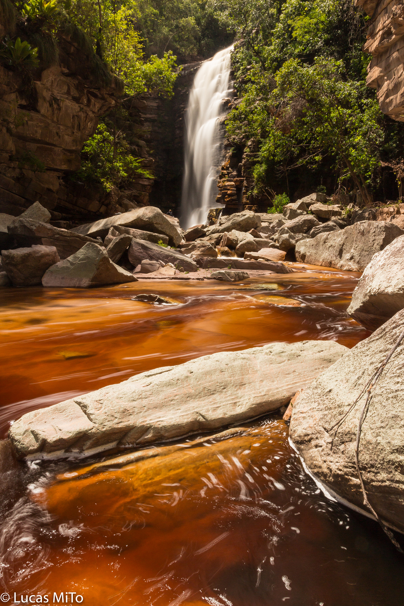 Canon EOS 100D (EOS Rebel SL1 / EOS Kiss X7) + Canon EF 17-40mm F4L USM sample photo. Cachoeira do mosquito photography